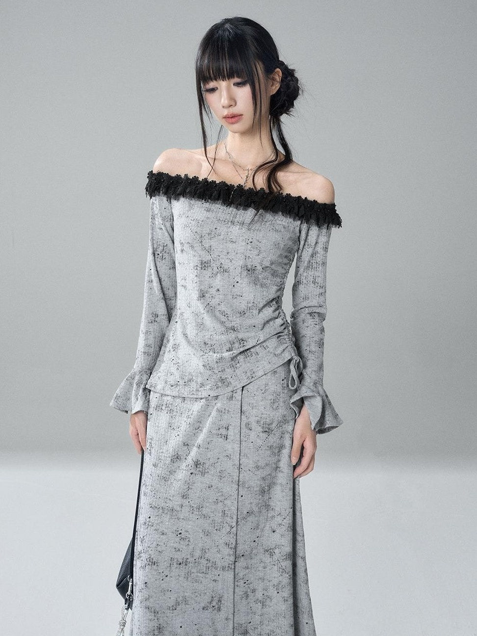 LADYGHOST Ghost Off Shoulder Flared Sleeve Slim Fit Women&