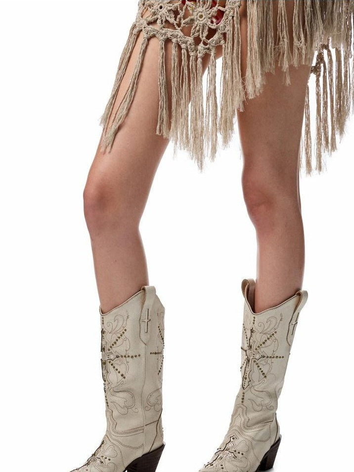 1JINN STUDIO Crackle Embroidered V Cut Pointed Women&