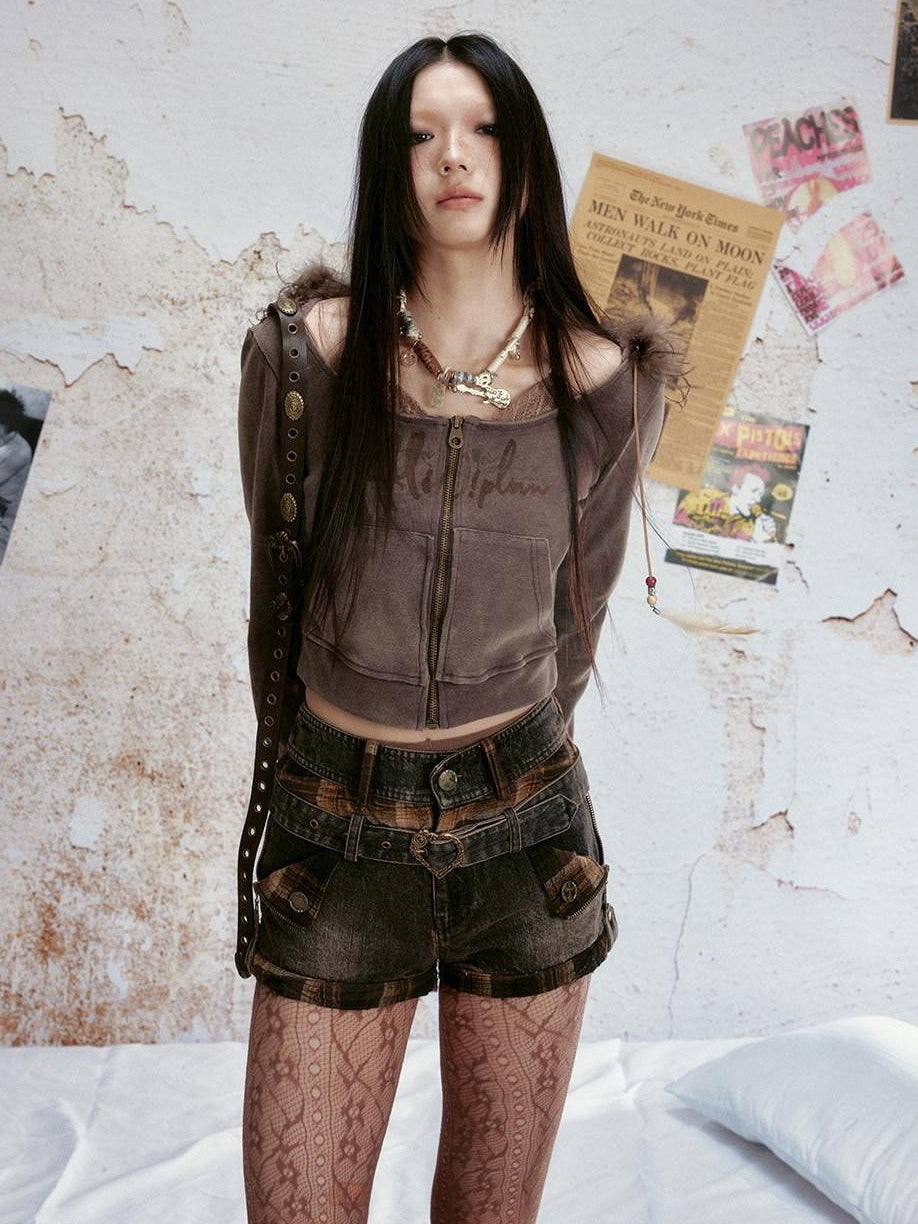 ALL iN plan Dark Coffee Denim Natural Waist Casual Short Style Hot Pants