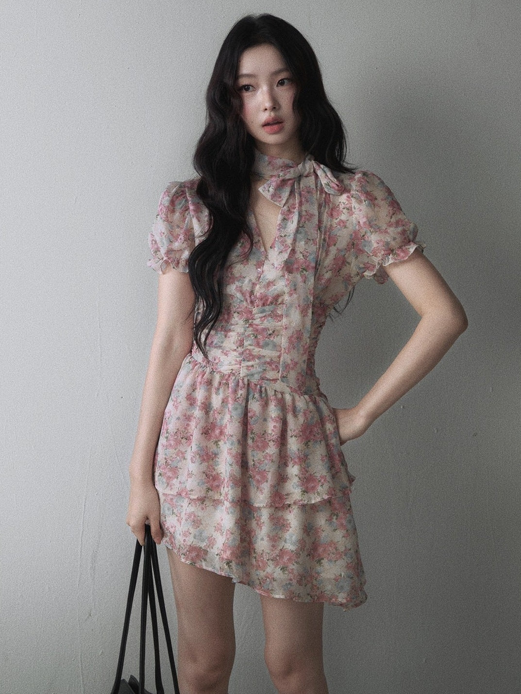 1P_STUDIO_Misty_Pink_Floral_Print_V-neck_Bow_Tie_Puff_Sleeve_Tiered_Women&