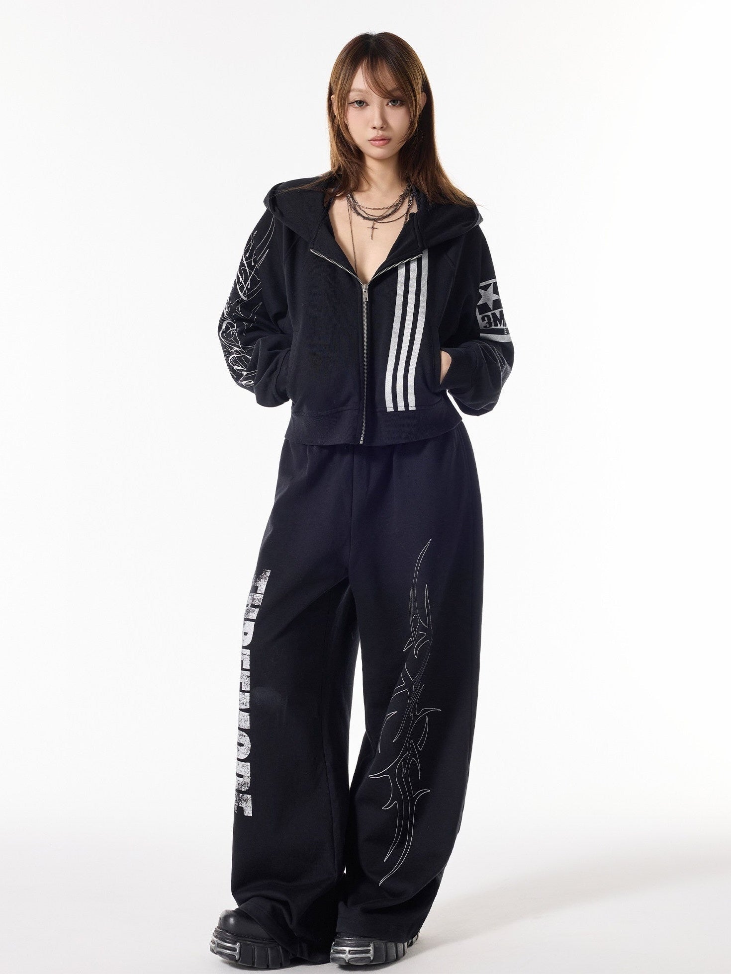 3MODE_Cropped_Lettered_American_Streetwear_Relaxed_Women&
