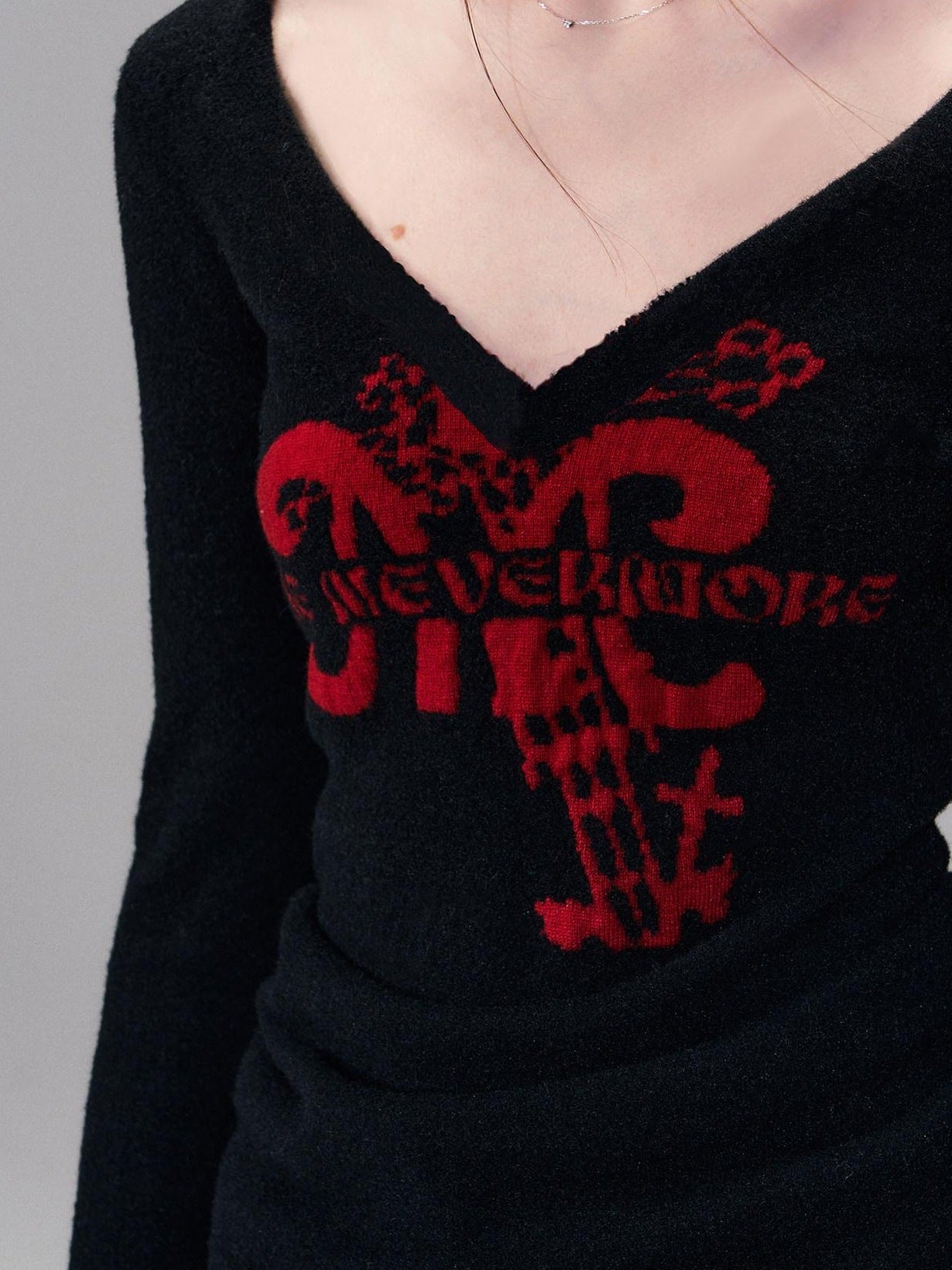 The NeverMore Thick Cozy Letter Print Contrast Slim Fit Sexy Black Women Long Sleeve T-Shirts