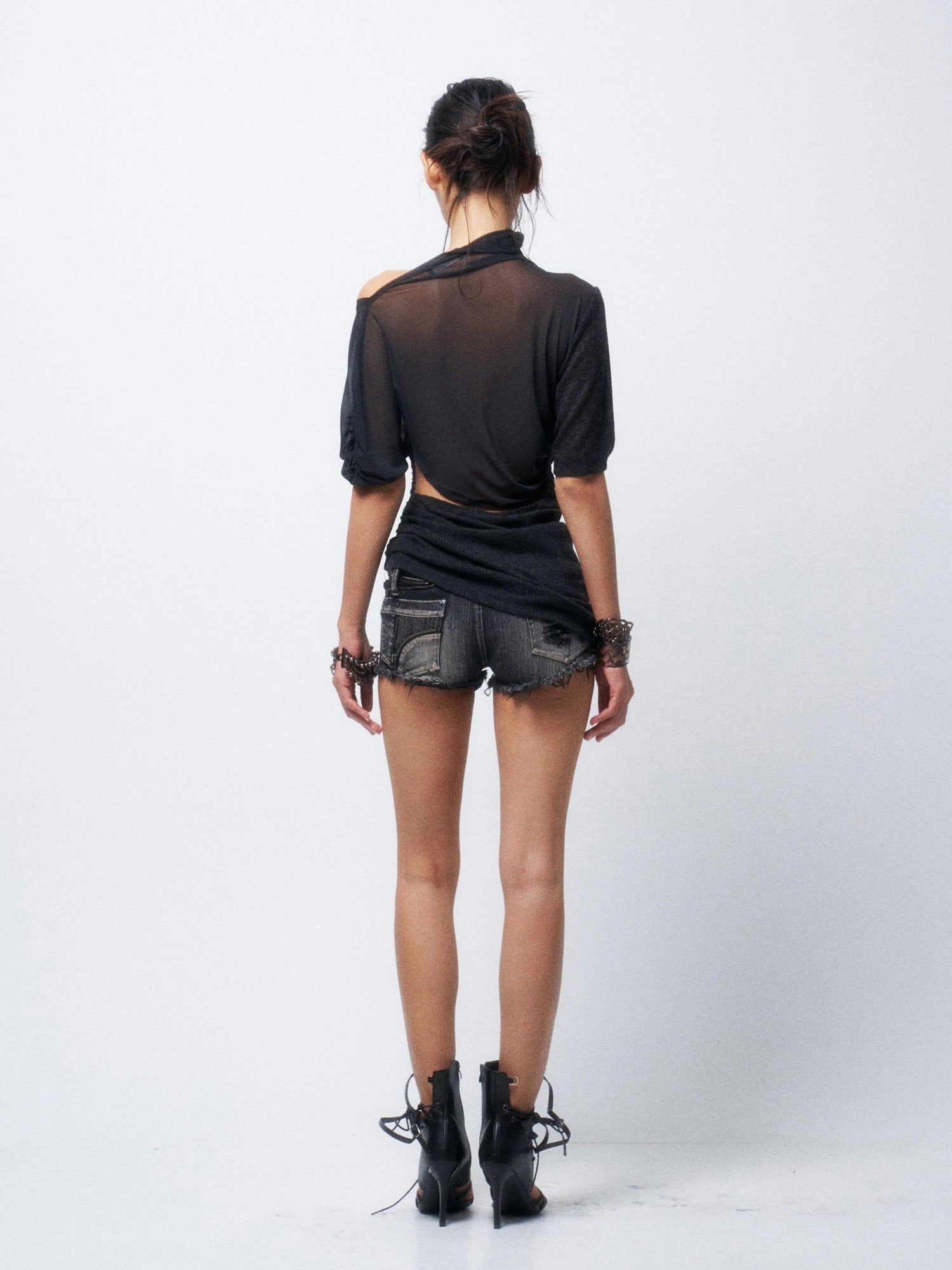 Flowers birds Market Washed Slim Fit Casual Denim Black Women Slight Stretch Low-Rise Shorts
