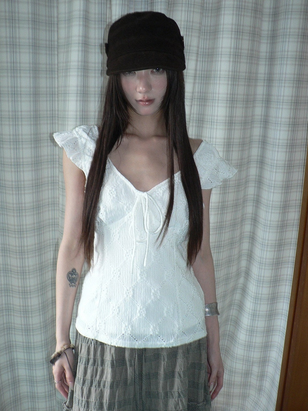 ang project White Cutout Embroidery V-neck Tie Slim Flutter Sleeves Women&