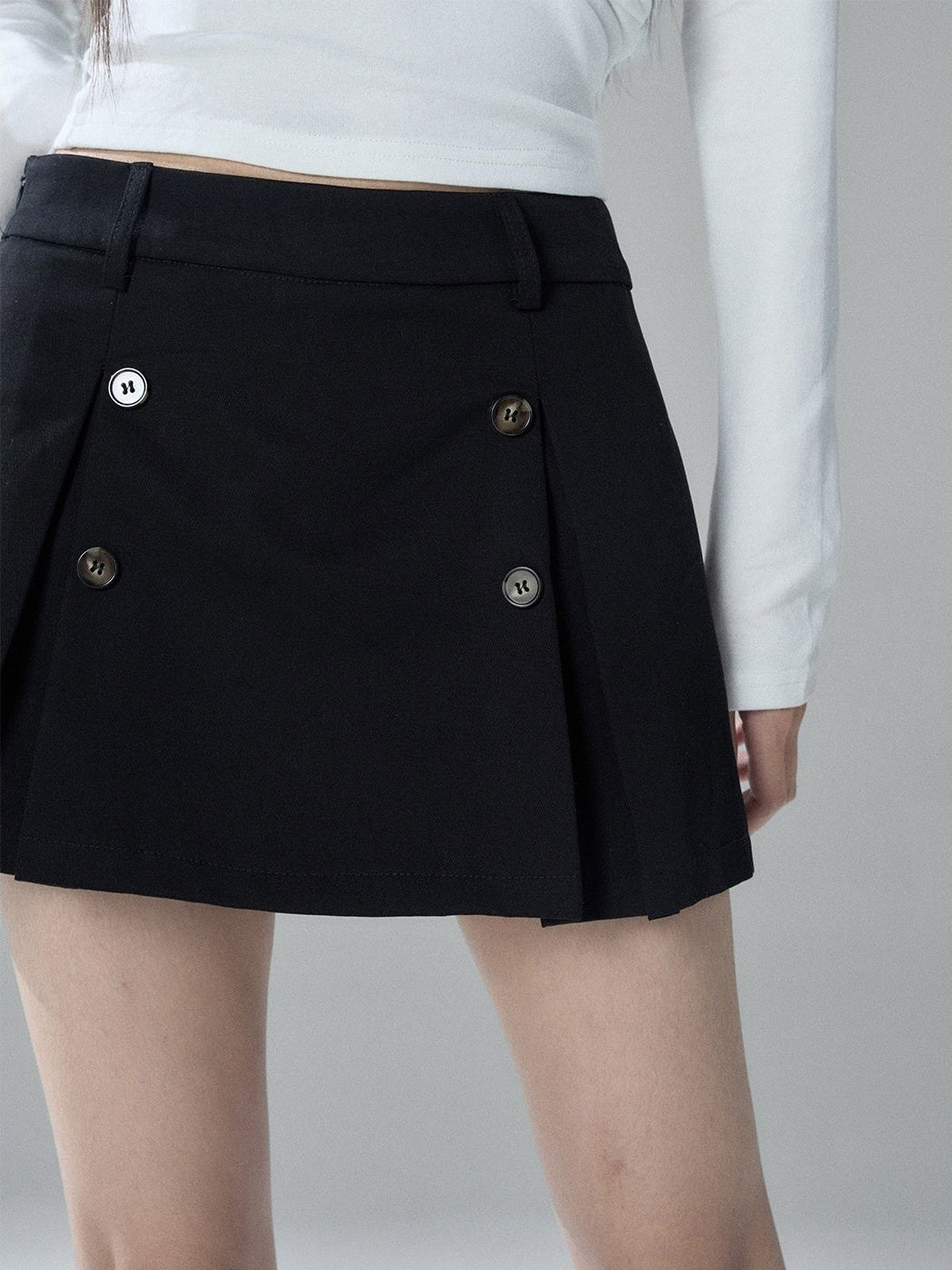LADYGHOST_Black_Cropped_Double_Breasted_Straight_Fit_Long_Sleeve_Women&