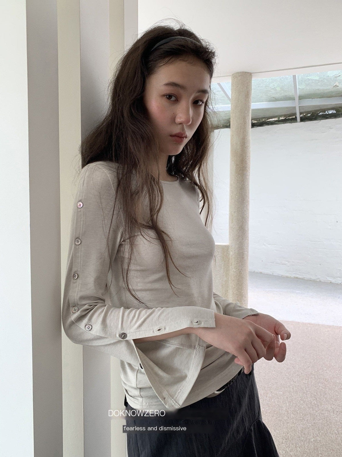 DKZ_OFFICIAL_Button_Flare_Sleeve_Solid_Women&