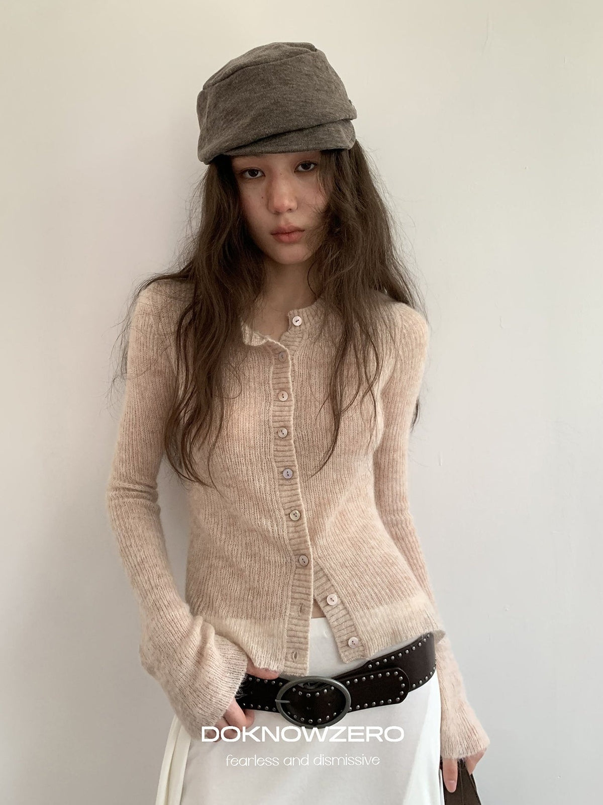 DKZ_OFFICIAL_Lightweight_Slim_Fit_Round_Neck_Alpaca_Wool_Women&