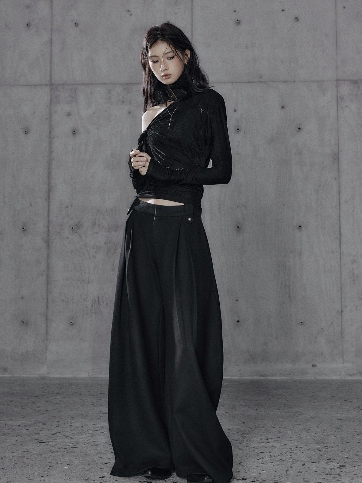 Low pixel Vintage Waist Long Sleeve Slant Neck Black Knit Women Off Shoulder Crop Tops