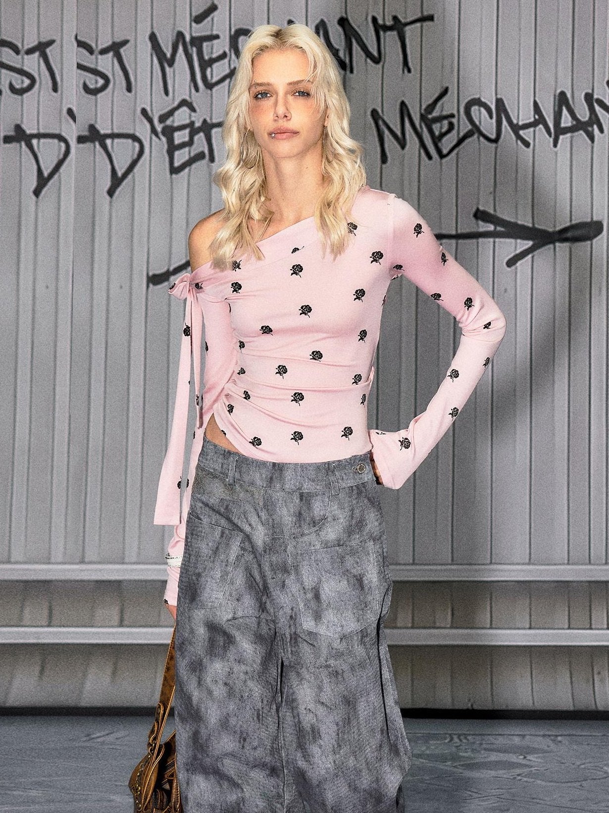The NeverMore Soft Casual Slim Fit Pink Rose Floral Lyocell Women Long Sleeve Crop Tops