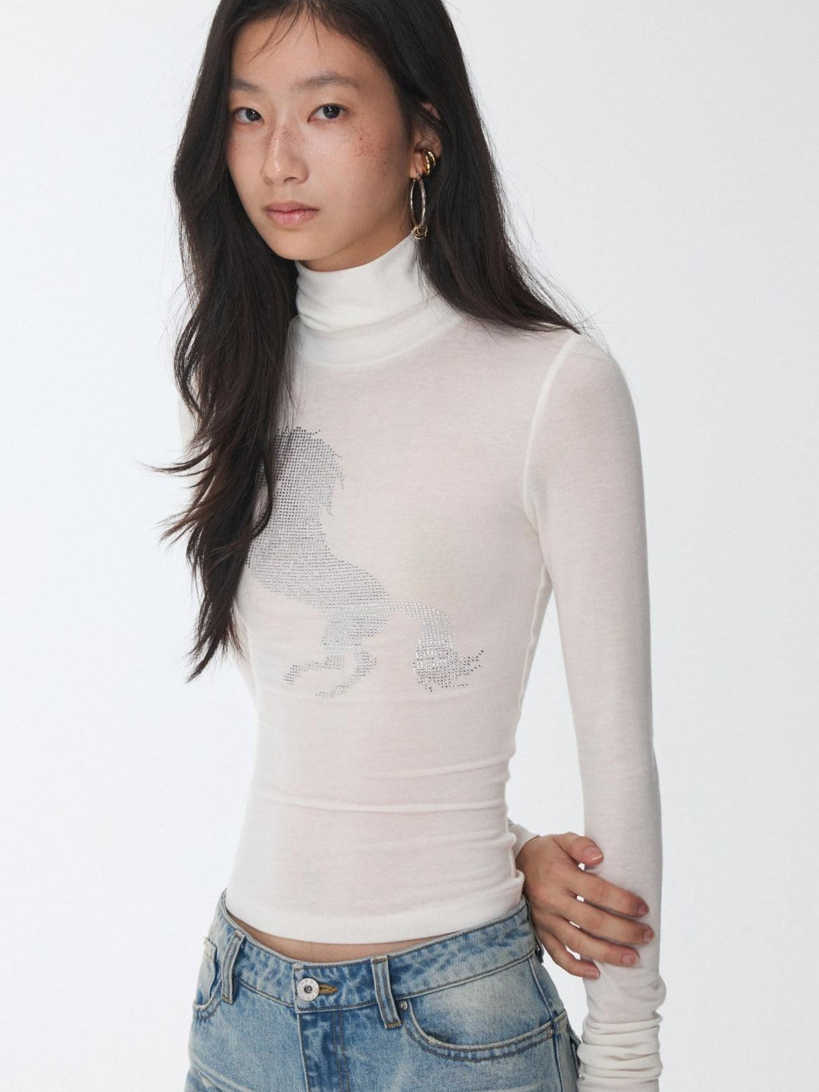 1JINN STUDIO Solid Rhinestone Mock Neck Slim Fit Women&