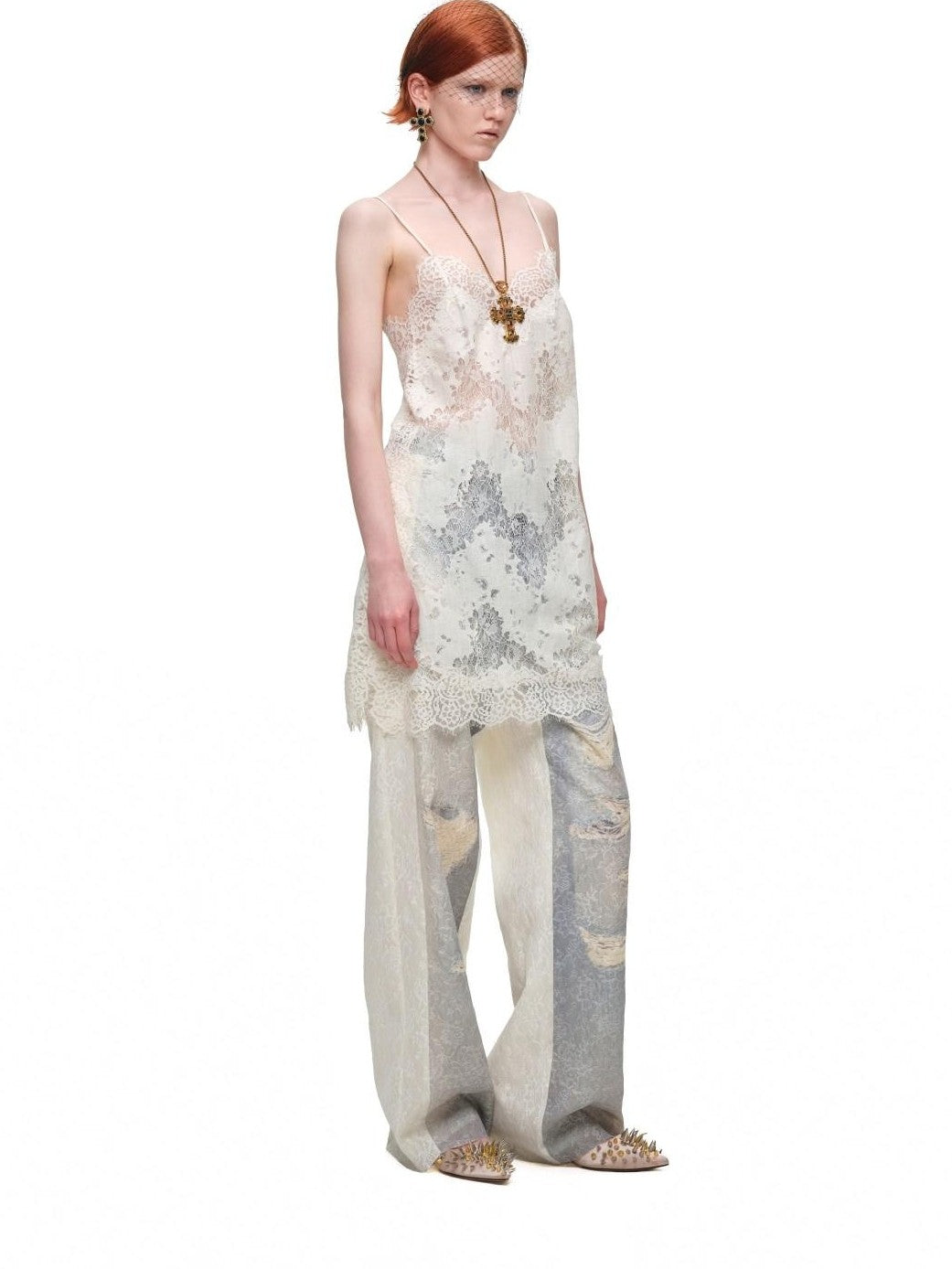 1JINN STUDIO Washed Distressed Spray Print Lace Mid Rise Women&