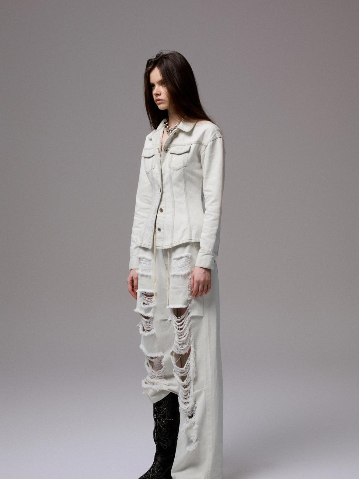 1JINN STUDIO Washed White Ripped Embroidered Low Waist Women&