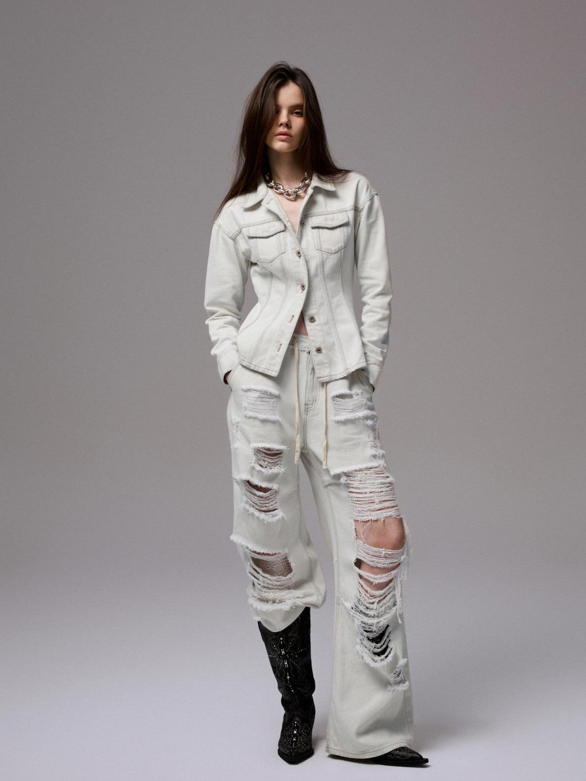 1JINN STUDIO Washed White Ripped Embroidered Low Waist Women&