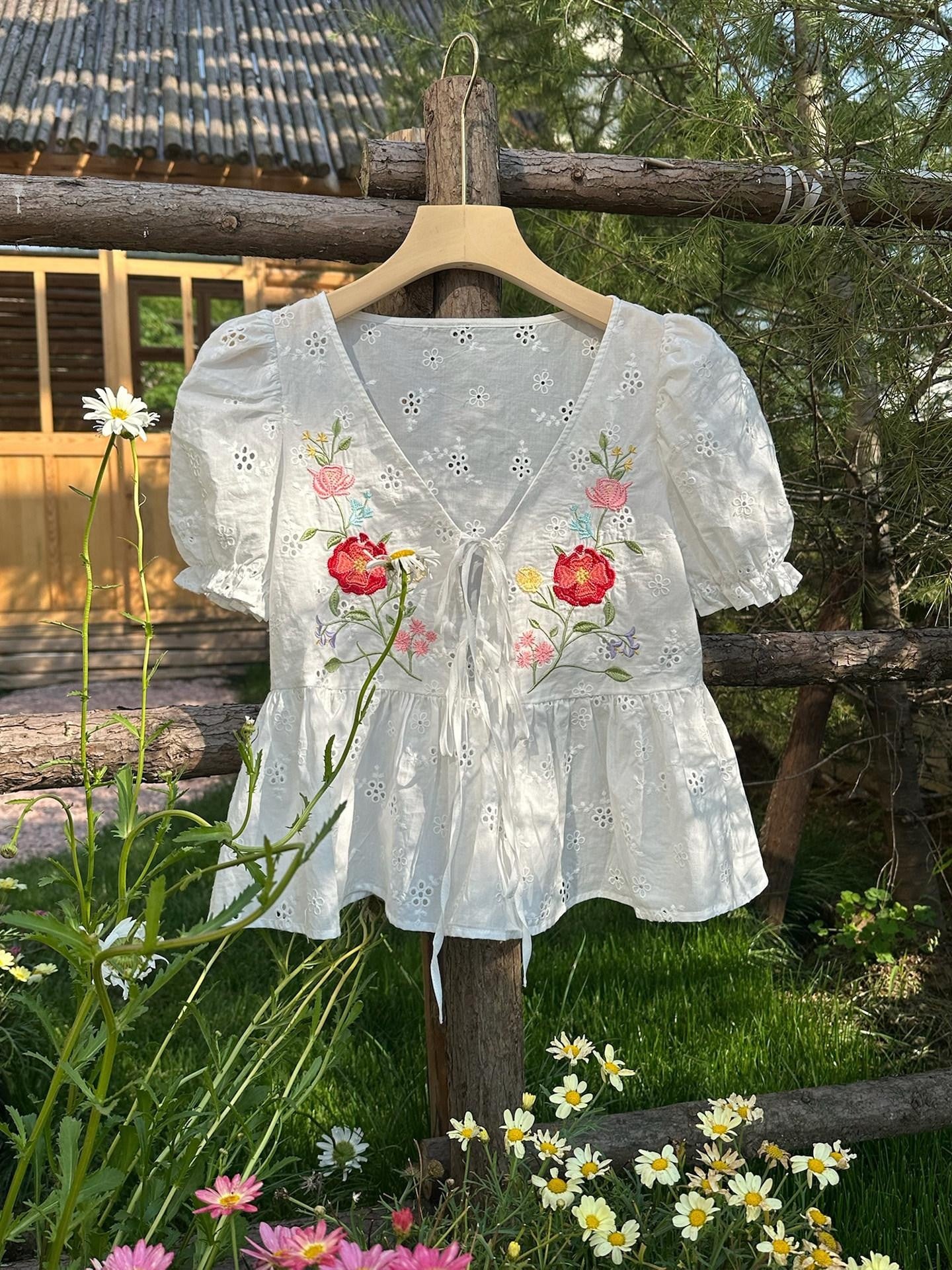 1P STUDIO Embroidered Floral V-neck Lace Shirt Women&