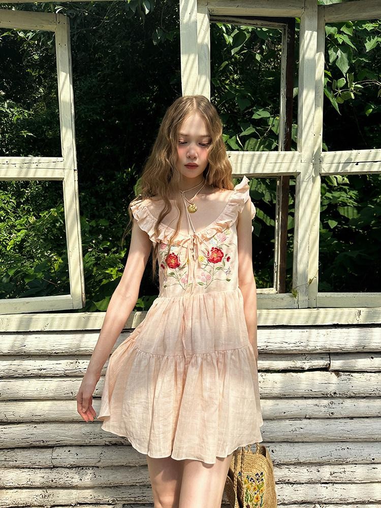 1P STUDIO Floral Embroidered Flutter Sleeve V-neck Tie Women&