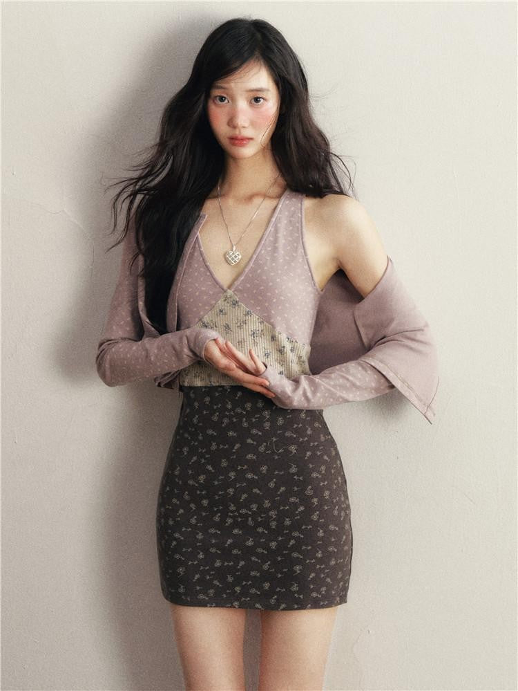 1P STUDIO Light Purple Contrast Floral V-neck Women&