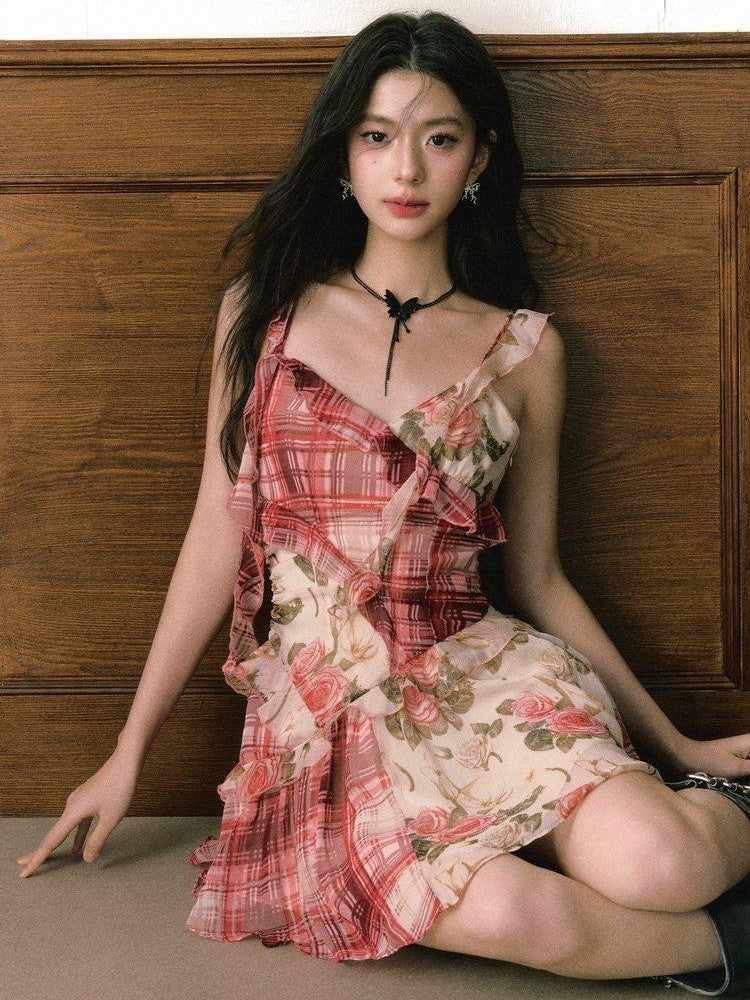1P STUDIO Red Plaid Patchwork Rose Floral Ruffle Tie V-neck Women&