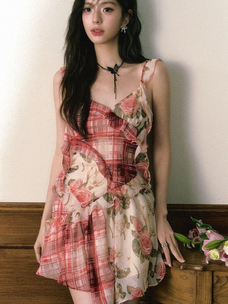 1P STUDIO Red Plaid Patchwork Rose Floral Ruffle Tie V-neck Women&