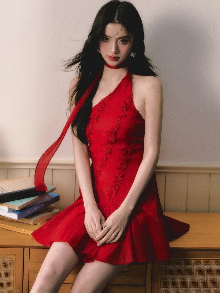 1P STUDIO Red Rose Asymmetrical One Shoulder Waist Cinched Women&