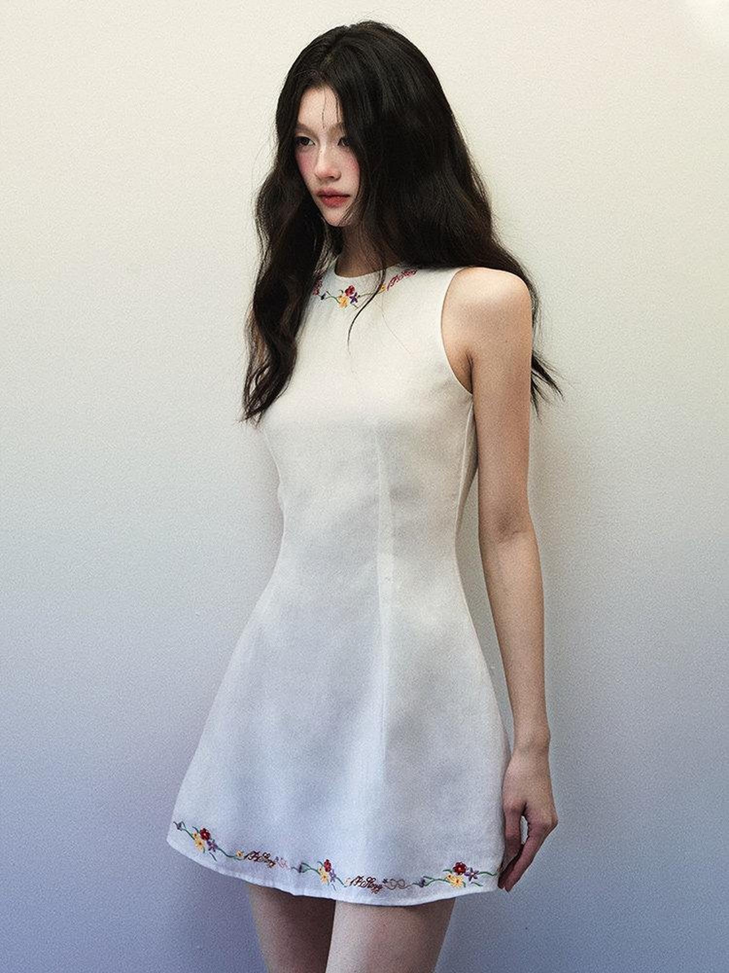 1P STUDIO White Embroidered Shoulder Cutout Cinched Waist Women&