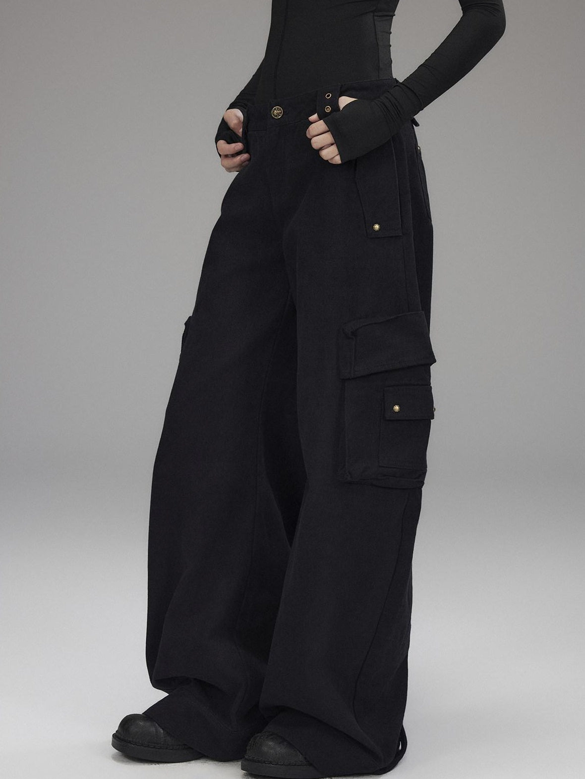 Low pixel Washed Low Rise Wide Leg Utility Loose Fit Womens Black Cargo Pants