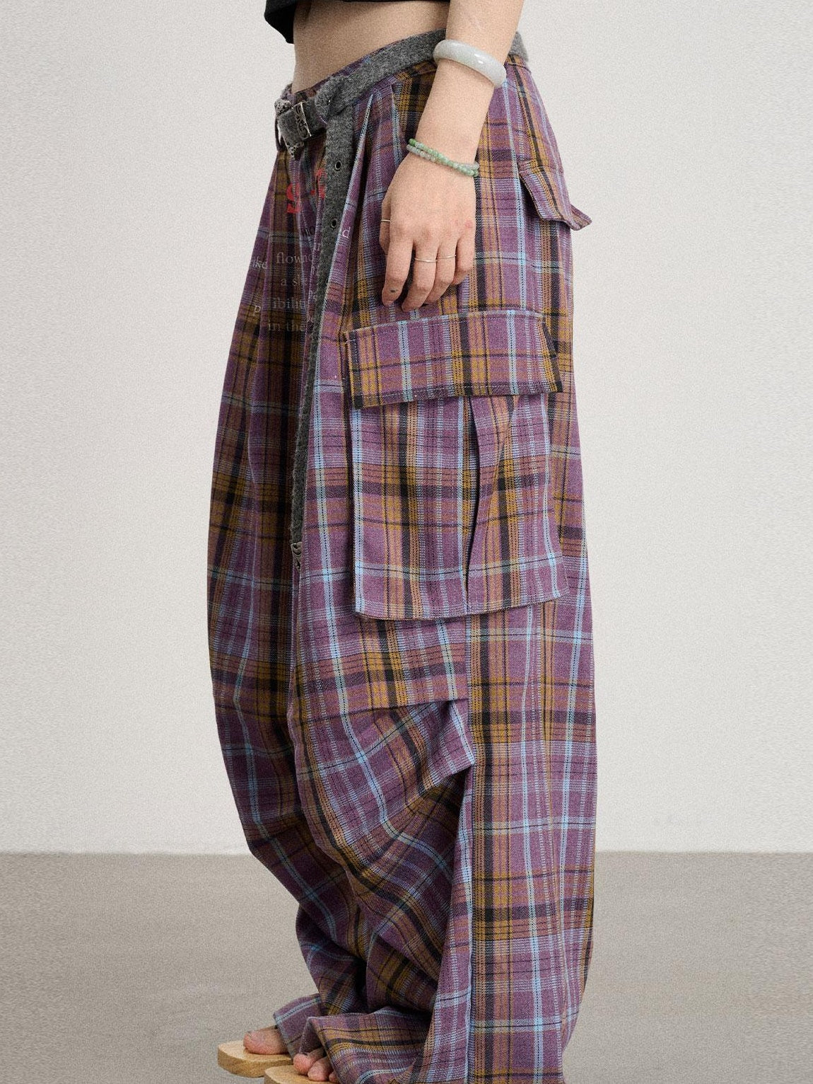 Achihara 2025 Spring Summer Plaid Wide Leg Cargo Pants