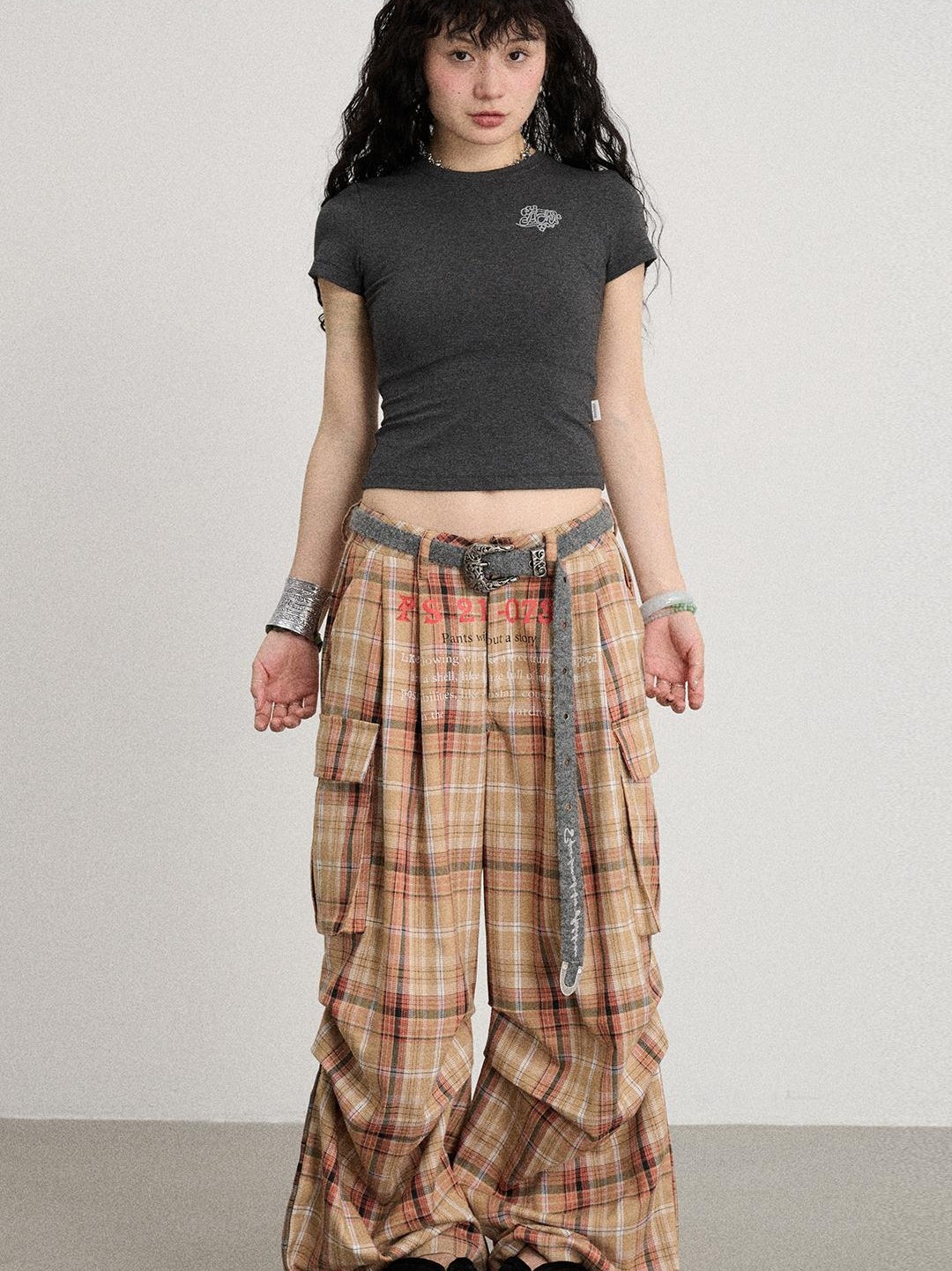 Achihara 2025 Spring Summer Plaid Wide Leg Cargo Pants