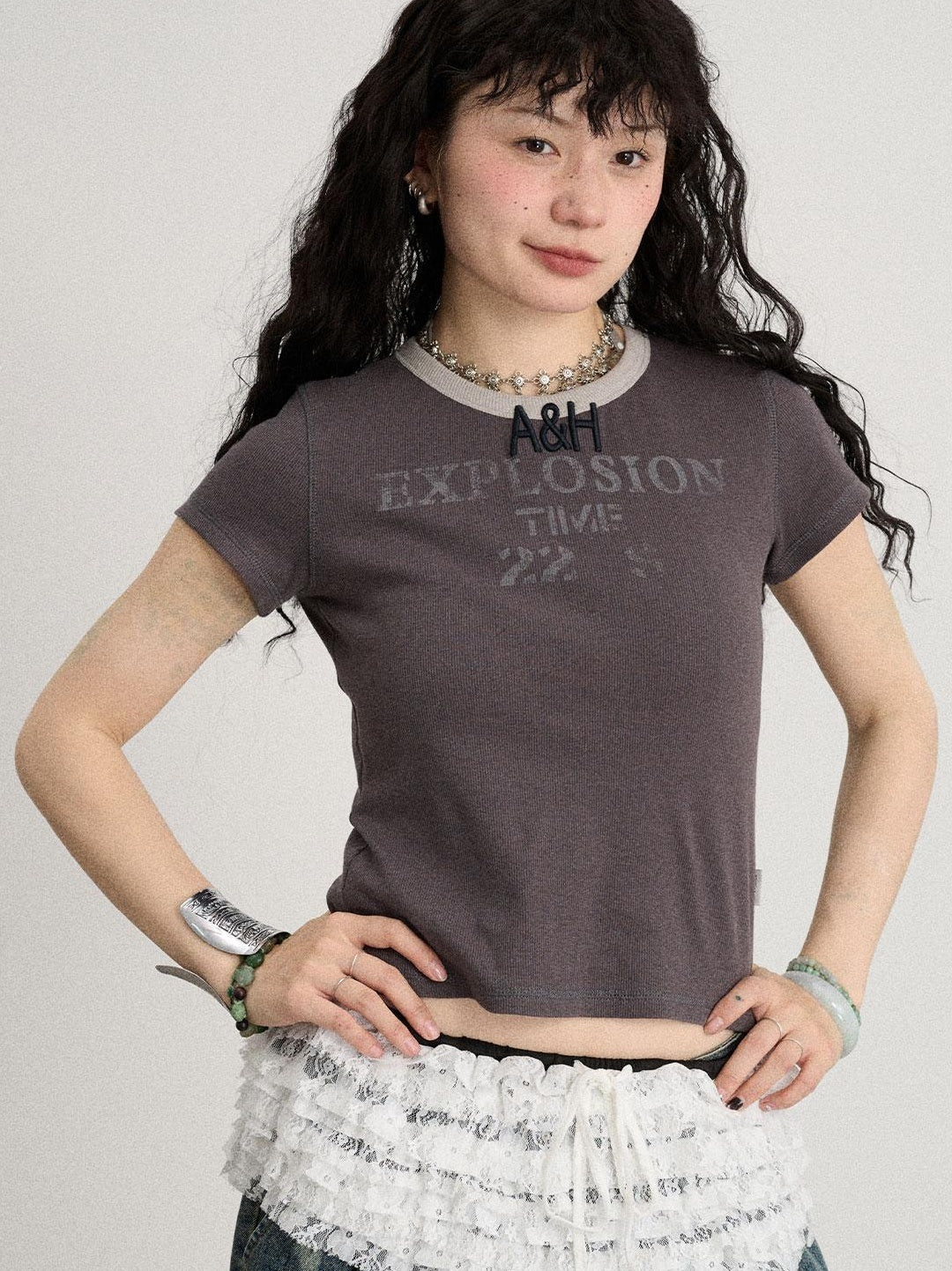 Achihara 2025 Summer Color Block Ribbed Letter T-Shirt For Women