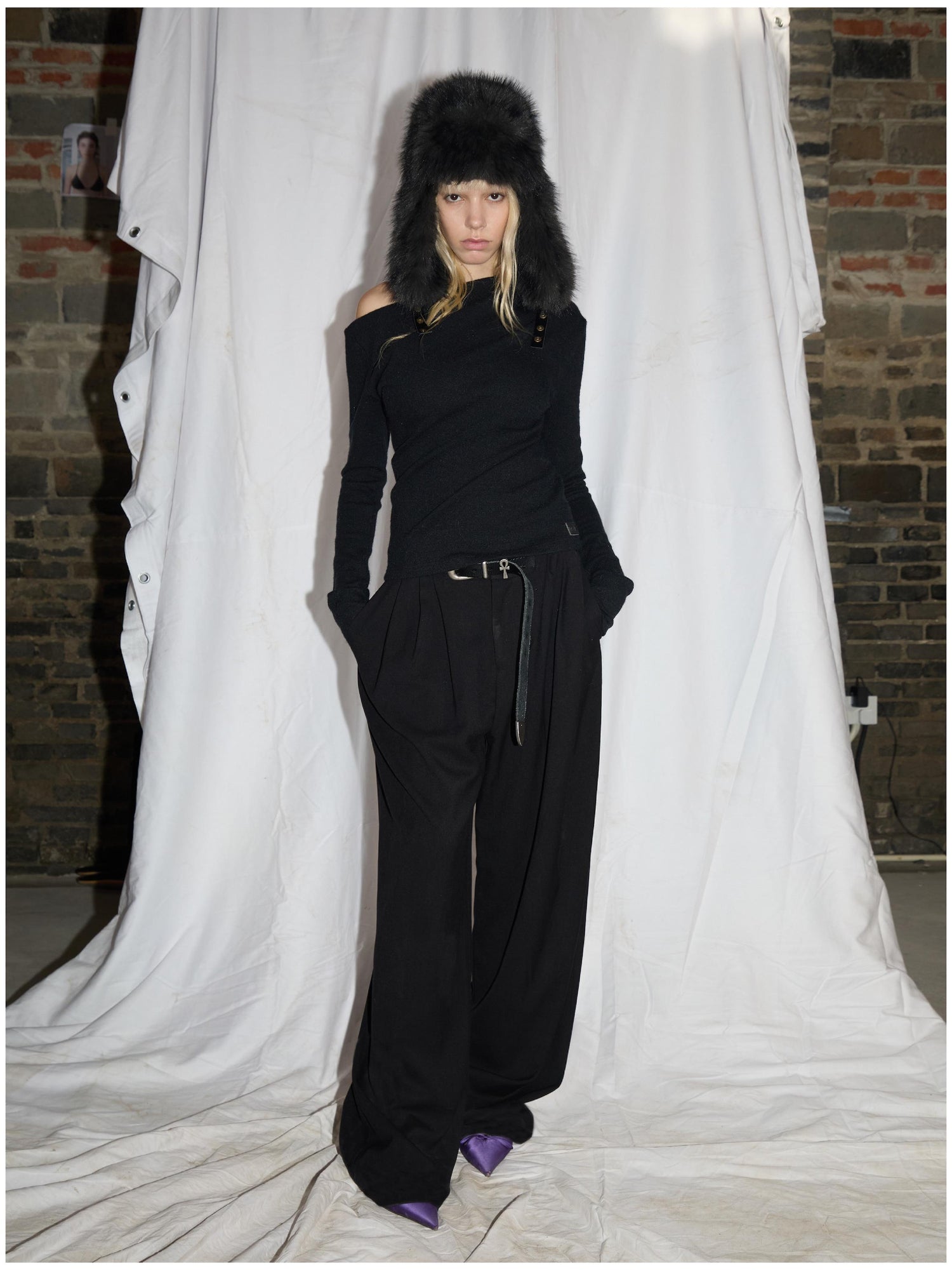 24ans Anti Pill Twist Asymmetrical Layering Top Black Grey