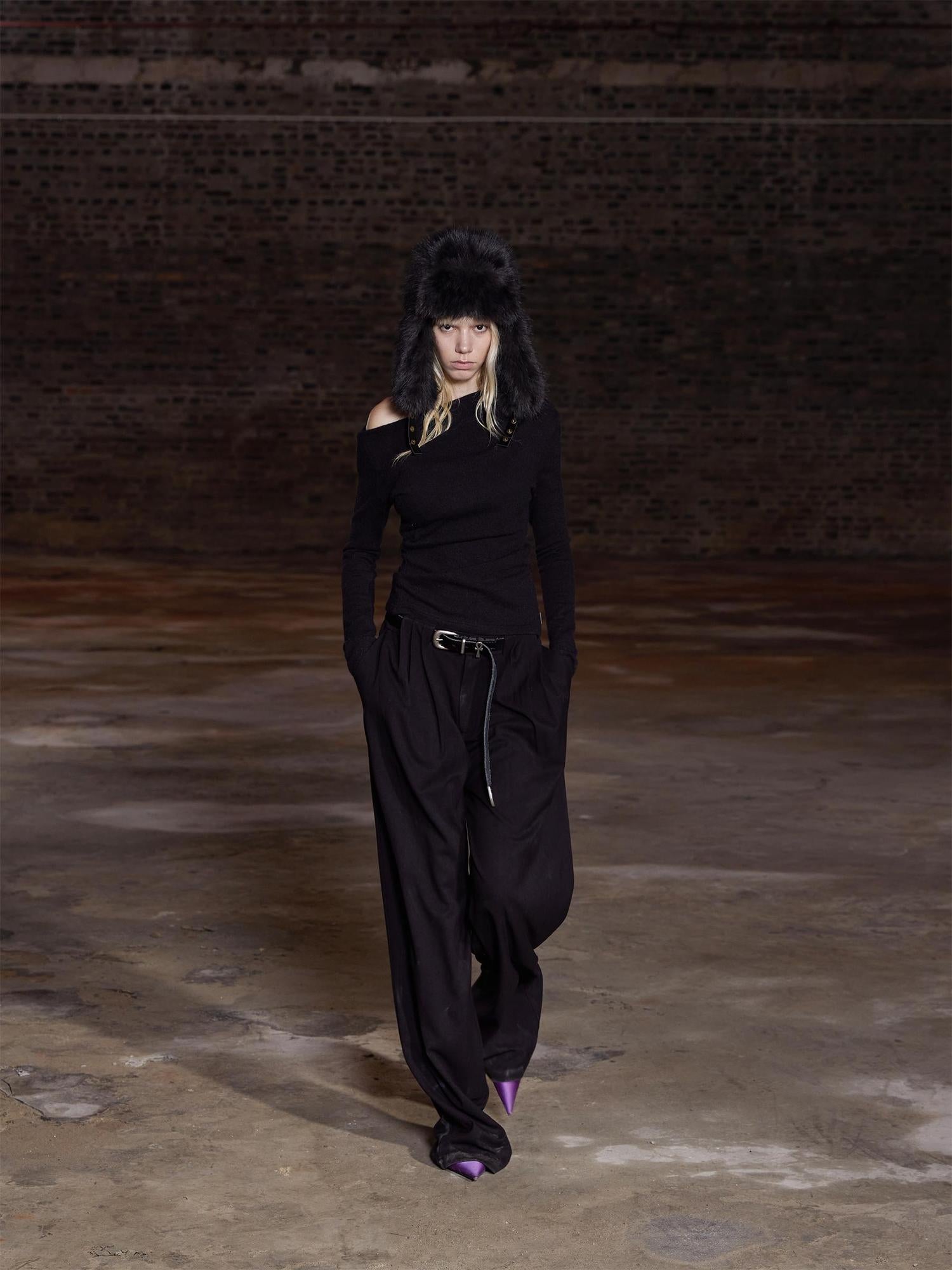 24ans Anti Pill Twist Asymmetrical Layering Top Black Grey