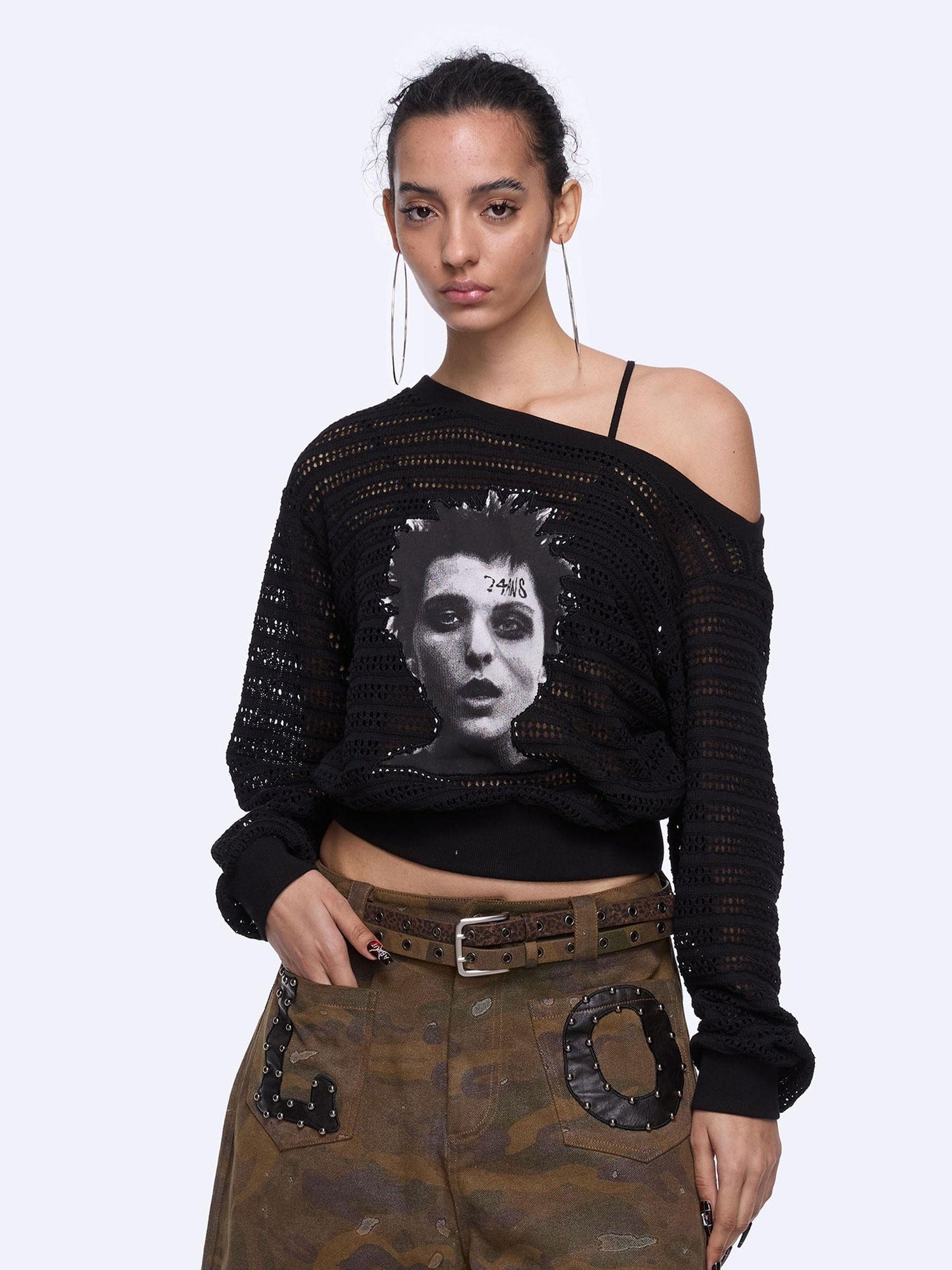 24ans Cutout Asymmetric Neck Loose Fit Women Punk Graphic Polyester T-Shirt
