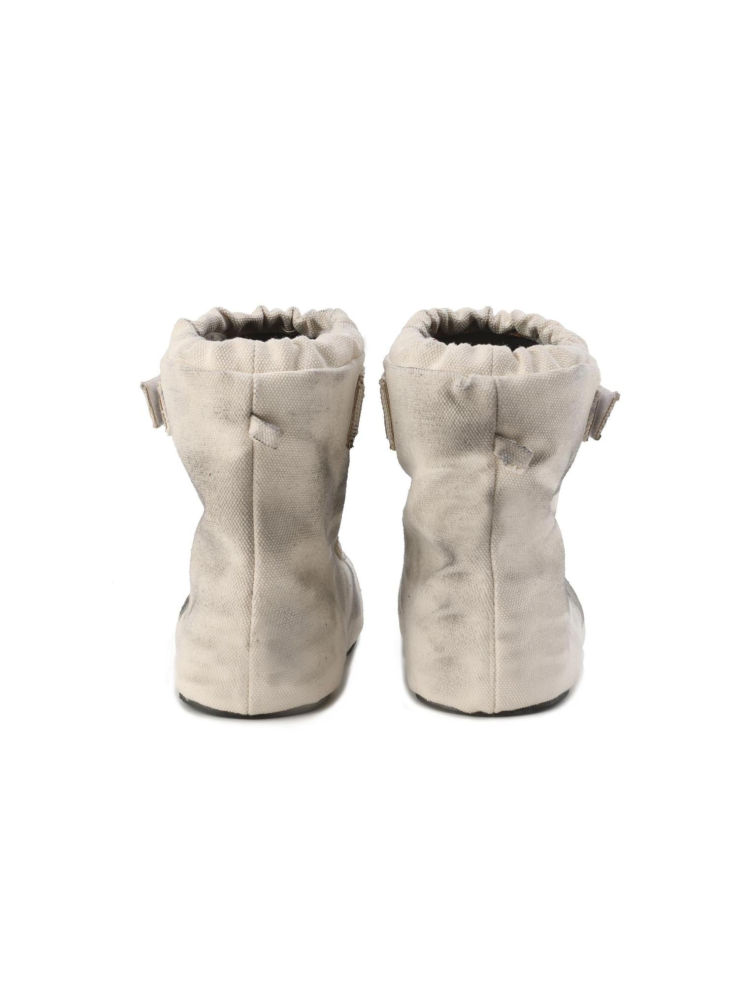 24ans Distressed Beige Snow Boots Detachable Faux Fur Lined