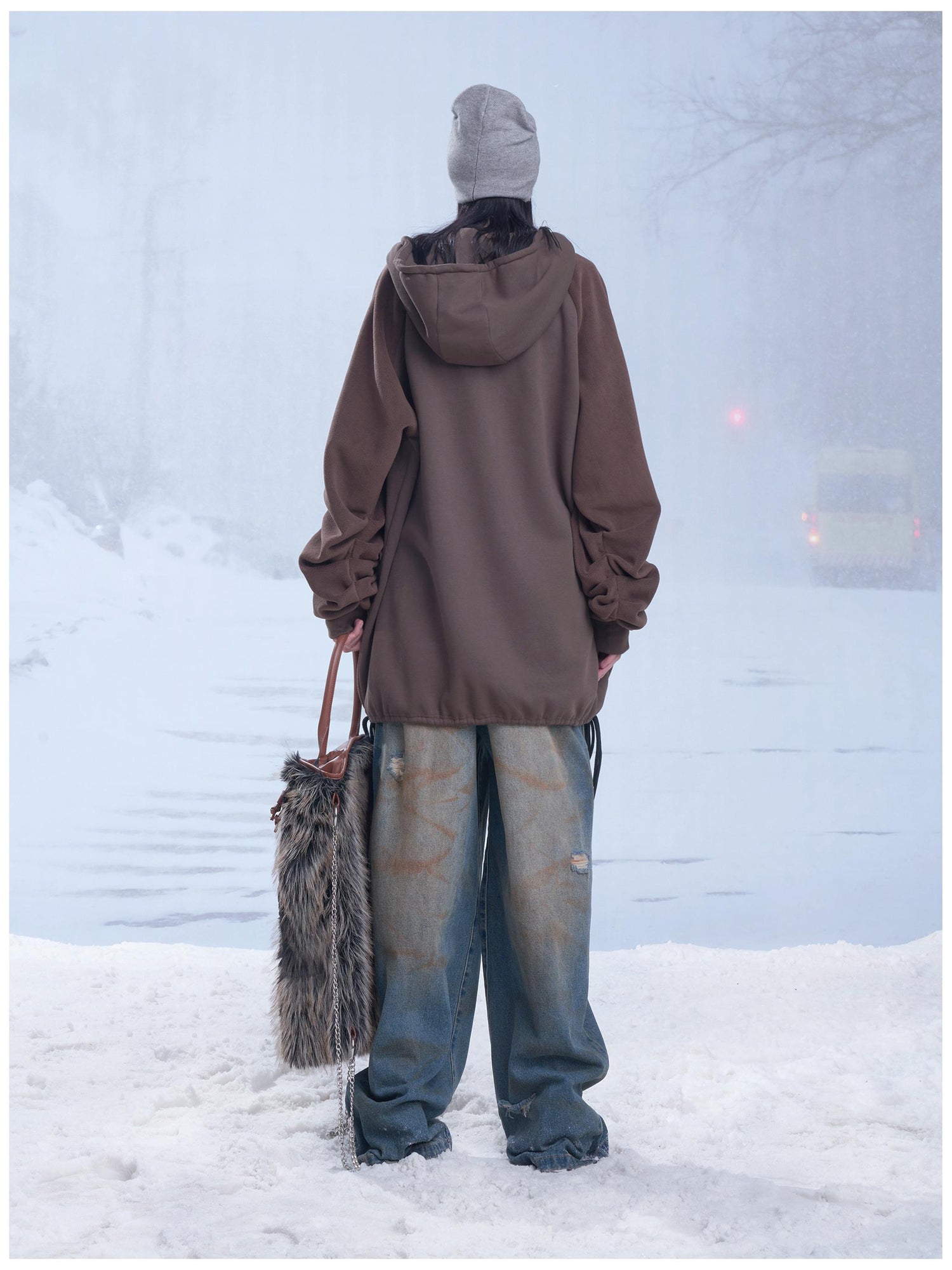 24ans Lonely Series Fleece Lined Hooded Sweatshirt