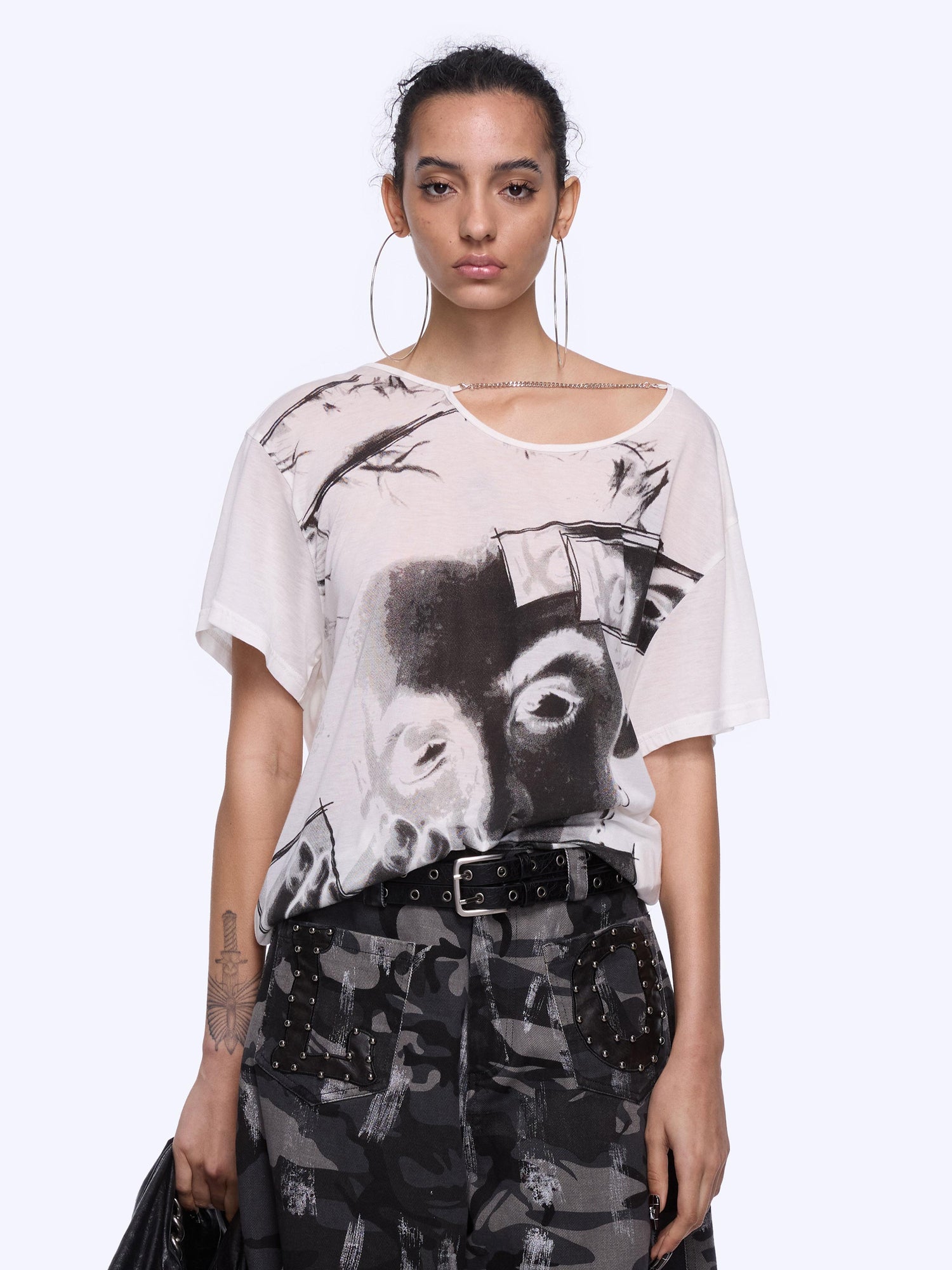 24ans Oversized Backless Chain Print T-Shirt In Tencel Blend