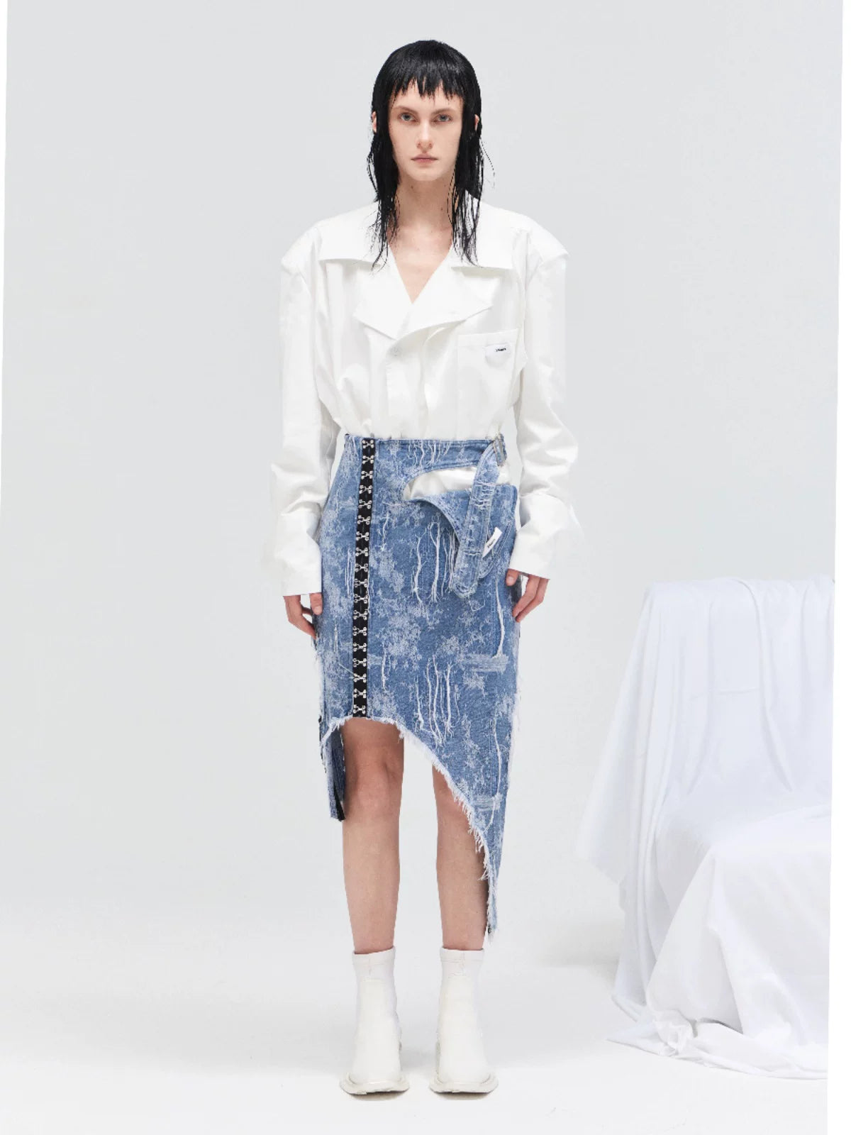 24ans Textured Denim Midi Skirt-2