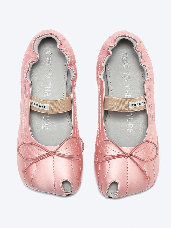 RUN TO THE FUTURE Cross Strap Casual Peep Toe Leather Lined Microfiber Upper Women Black Flats
