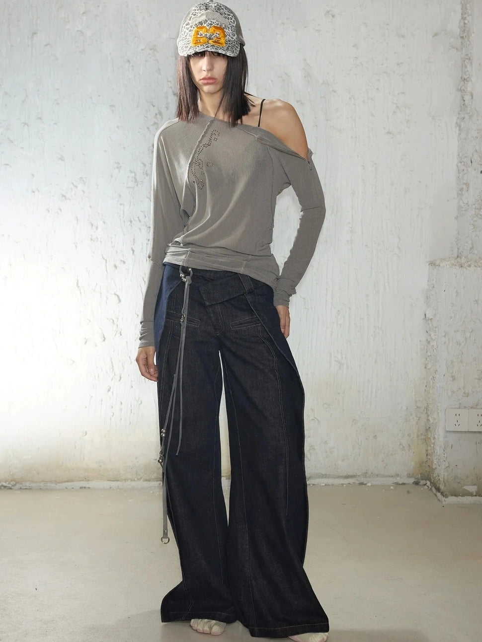 2th Desire Pleated Trousers With Asymmetric Waist Pants