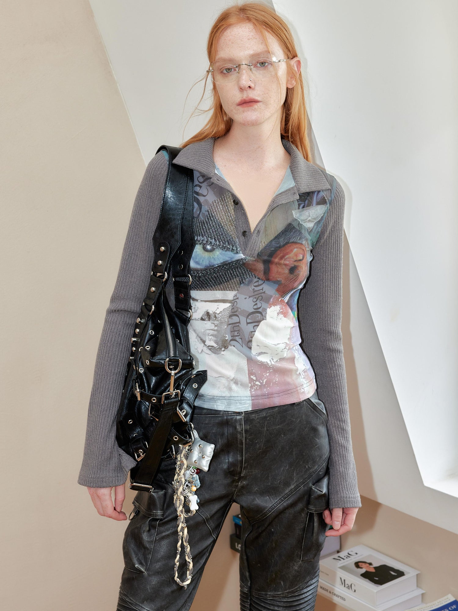 2th Desire Punk Abstract Sheer Knit V-Neck Tee