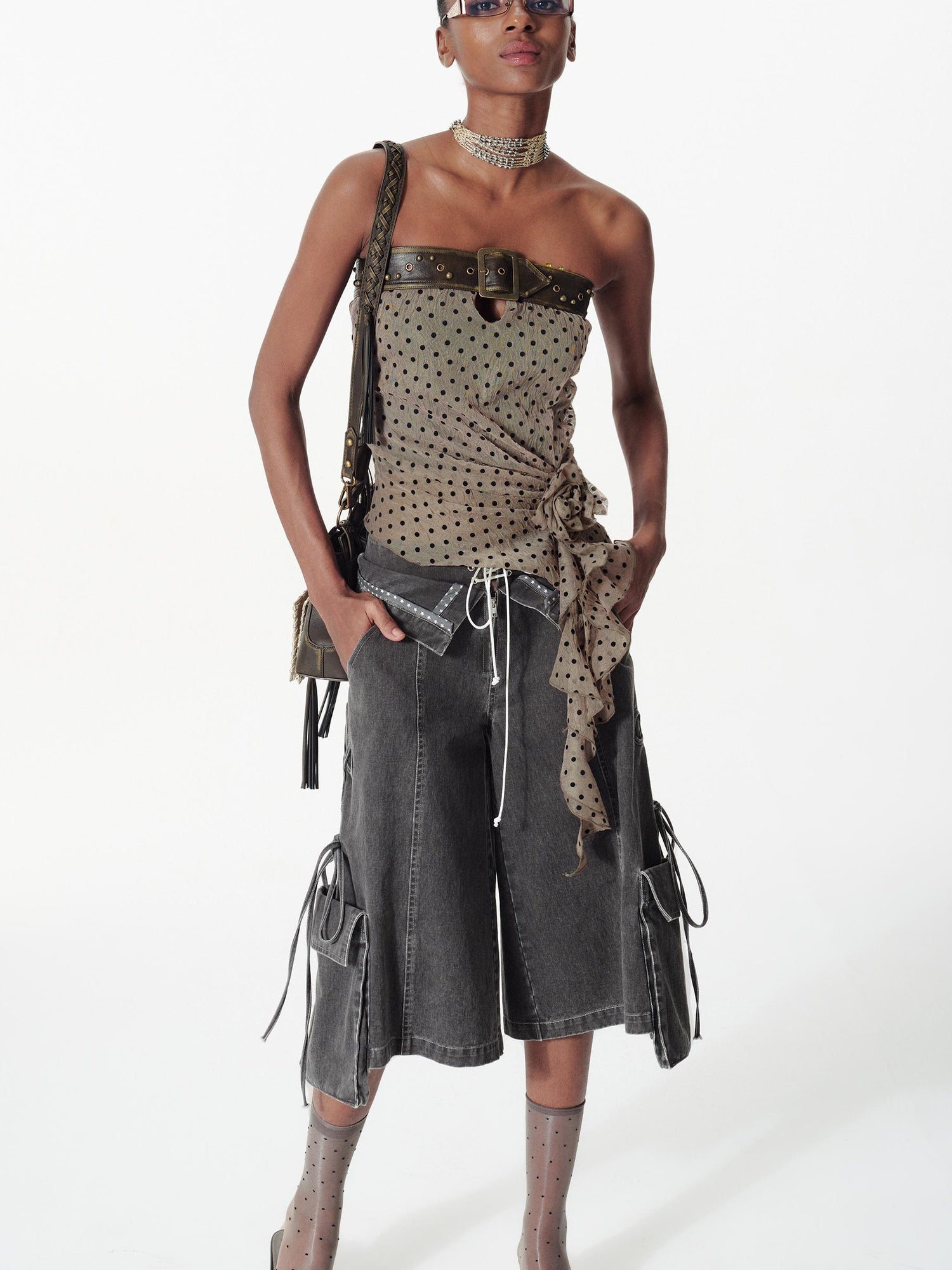 2th Desire Removable Rose Floral Lace Peplum Studded Bustier Top