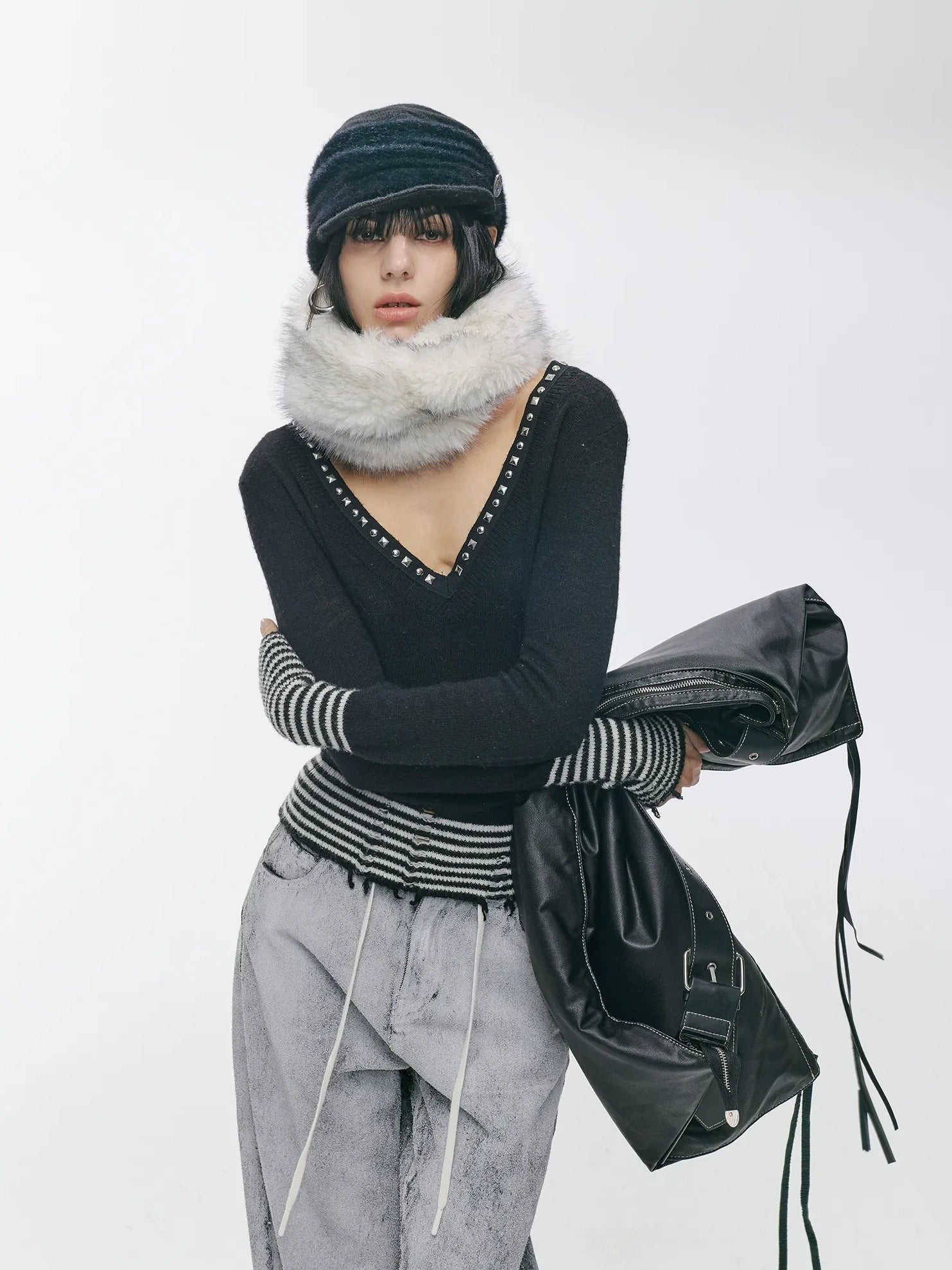 2th Desire Soft Wool Knit V Neck Vintage Slim Fit Black Striped Women Pullover Sweater