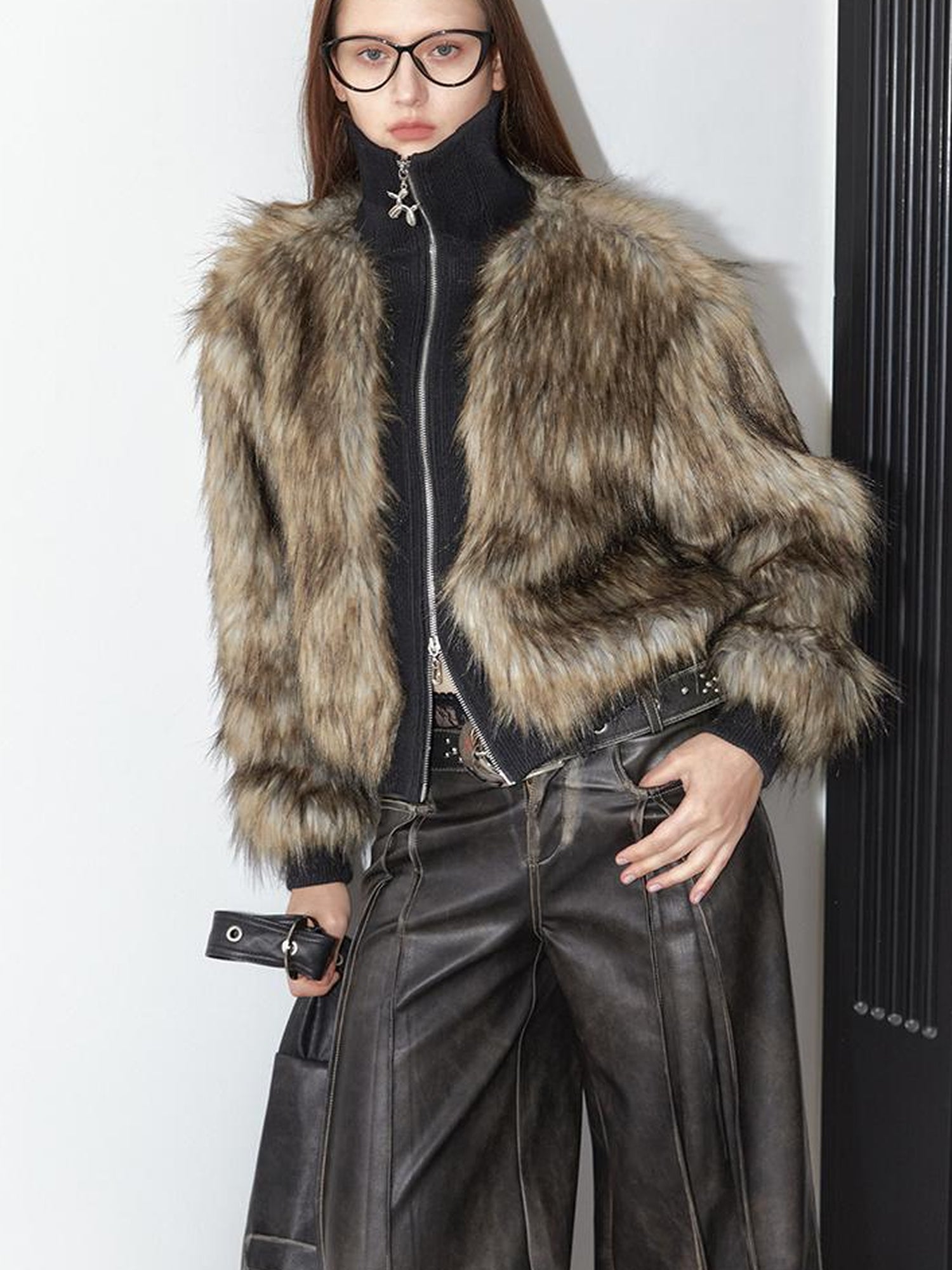 2th Desire Vintage Black Faux Fur Ribbed Short Jacket