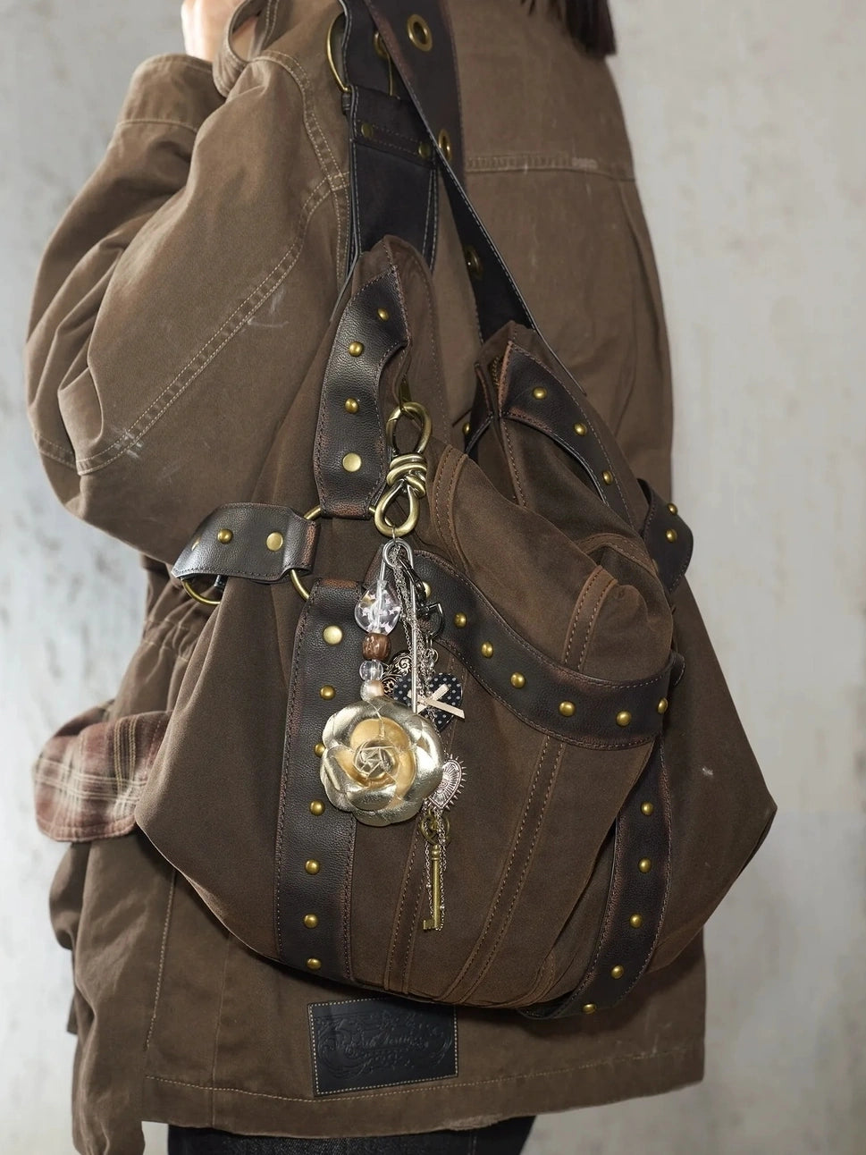 2th Desire Vintage Love Pin With Camellia And Chain Pendants