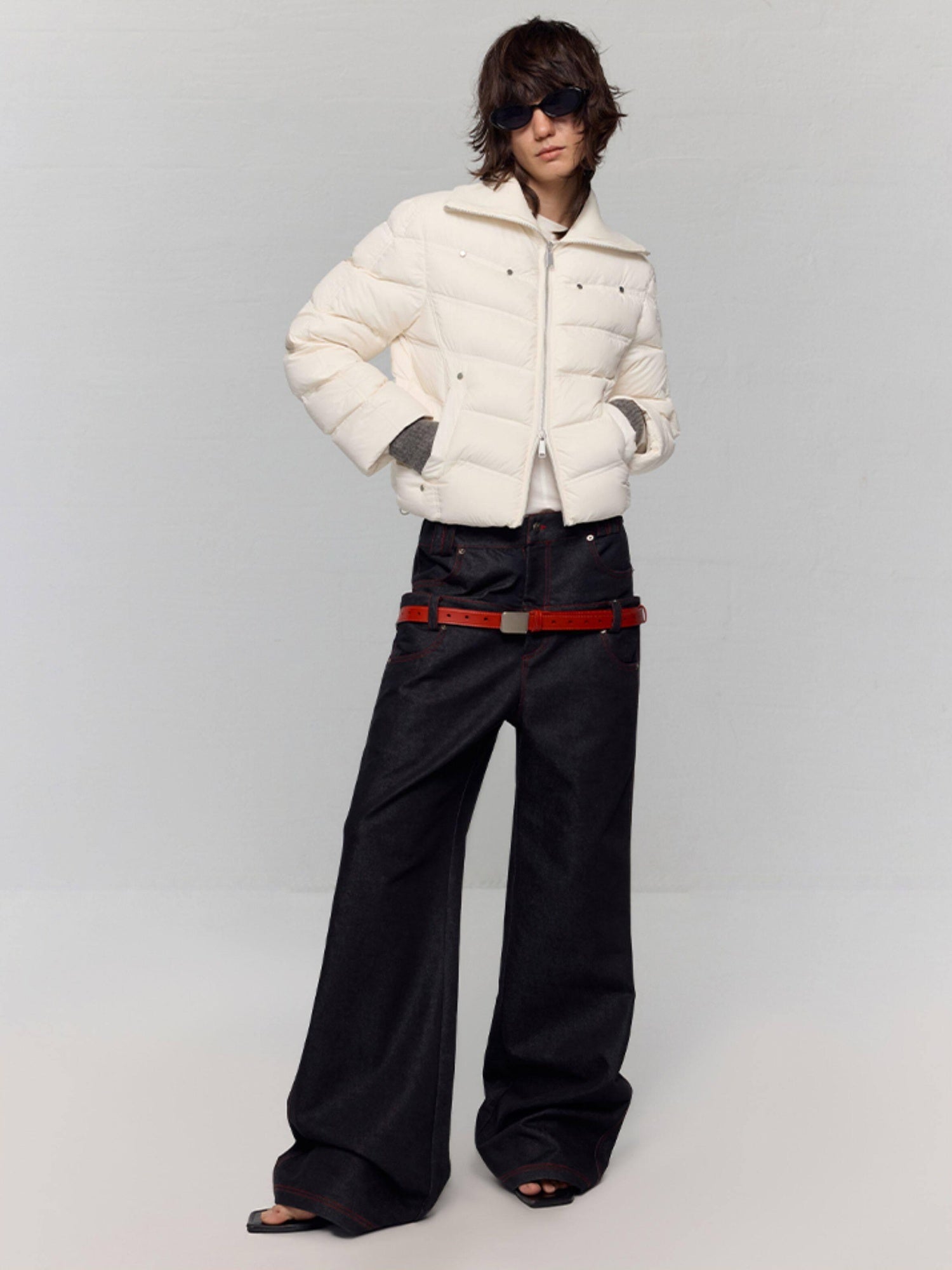 RUN TO THE FUTURE 90% White Duck Down Warm Short Straight Retro Cream Nylon Zipper Down Jackets
