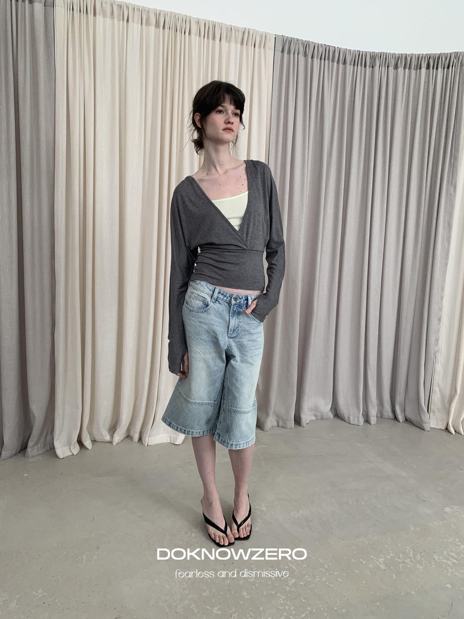DKZ OFFICIAL Gray Colorblock Batwing Sleeve Women&