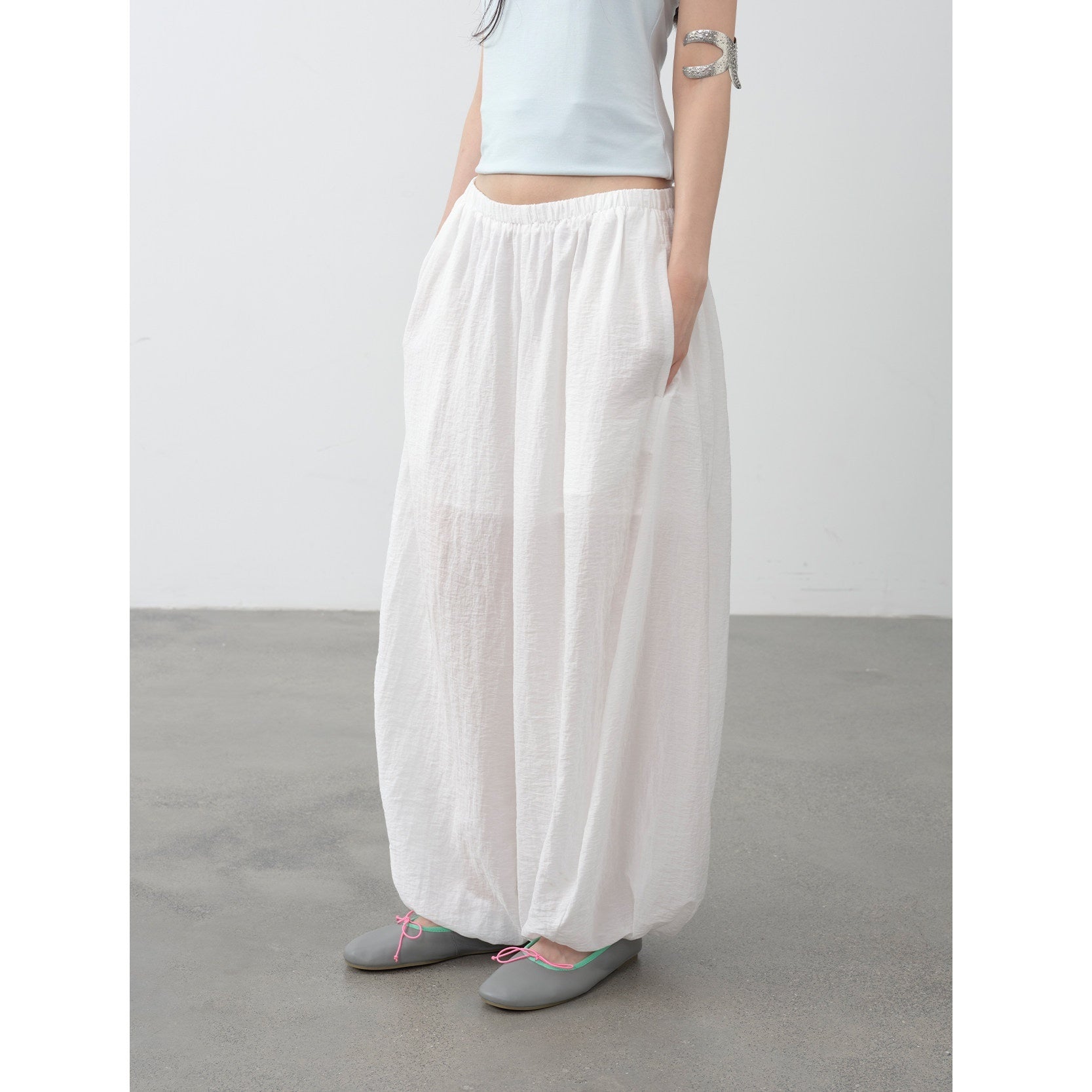 DKZ_OFFICIAL_Balloon_Lined_Relaxed_Tapered_Women&