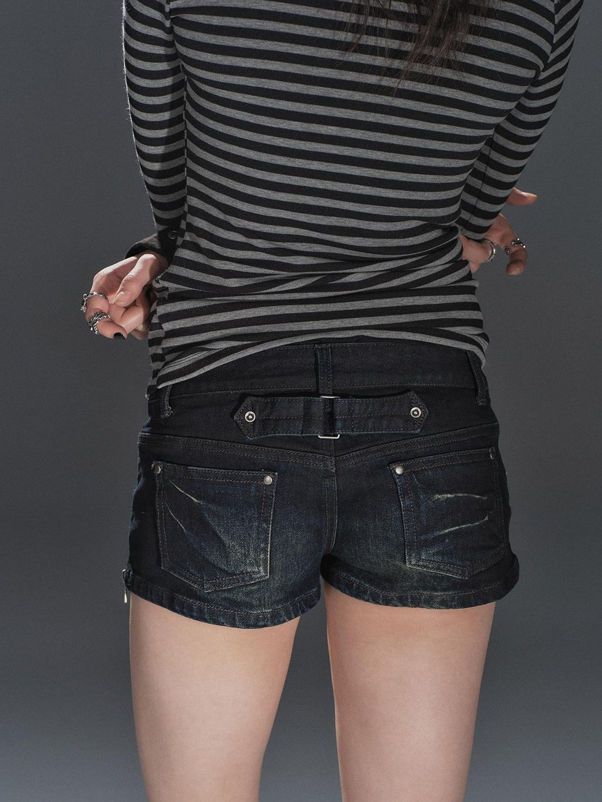 wear And tear Distressed Wash Side Slits Zipper Whisker Pockets Women&