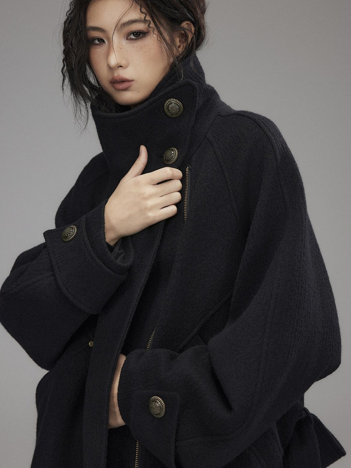 Low pixel Thick Wool Blend Oversized Streetwear European Long Zip Lapel Black Wool Coats