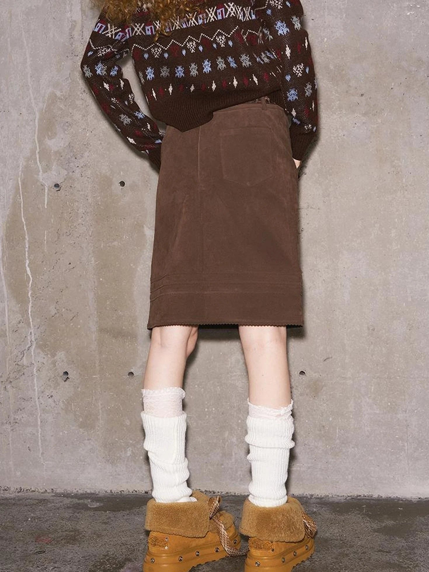3D Wave Hem Suede Skirt With Pockets