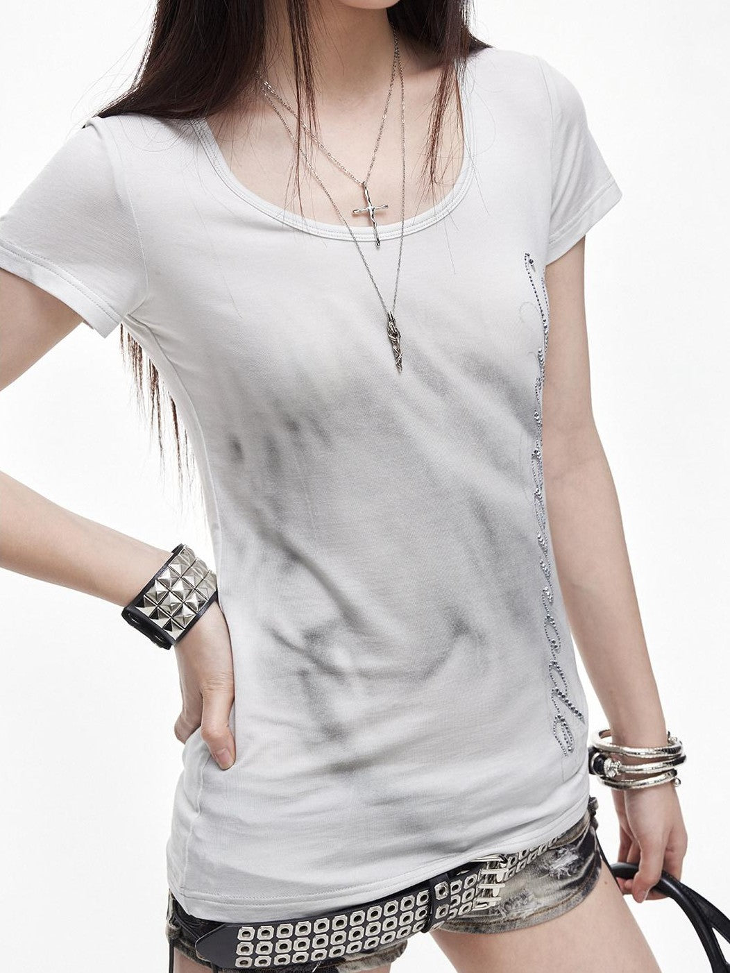 3MODE Gradient Side Rhinestone Lettering U Neck Women&