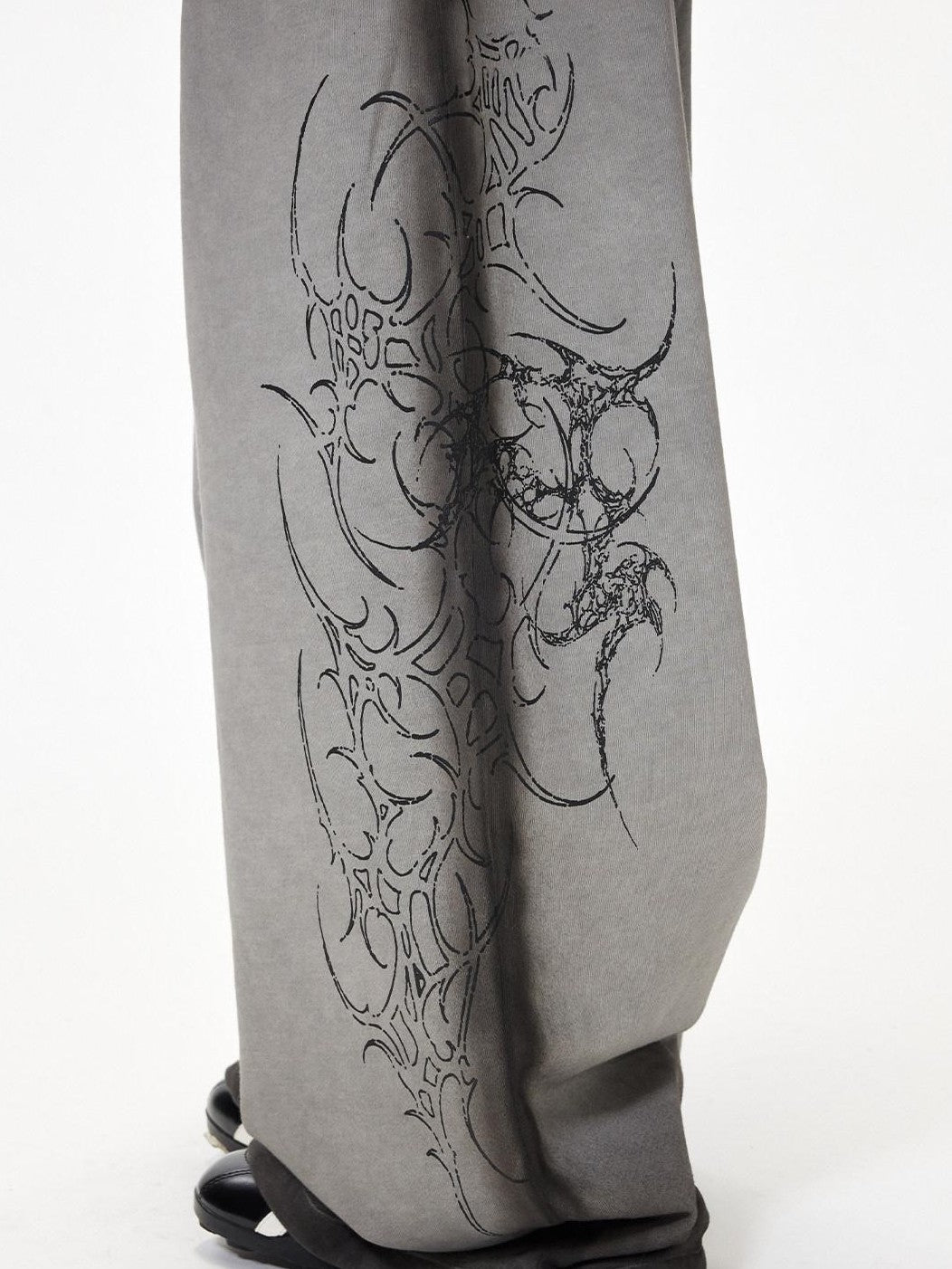 3MODE Gray Heavy Embroidery Mid High Waist Loose Women&